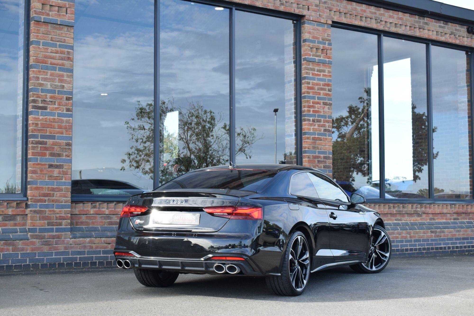 Audi S5 view 2