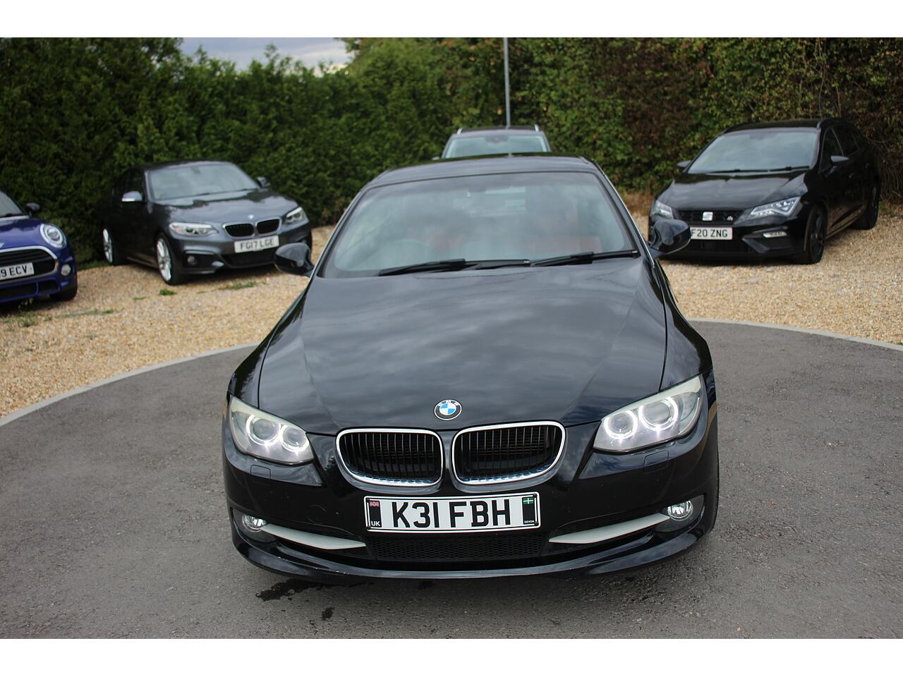 BMW 3 Series view 3