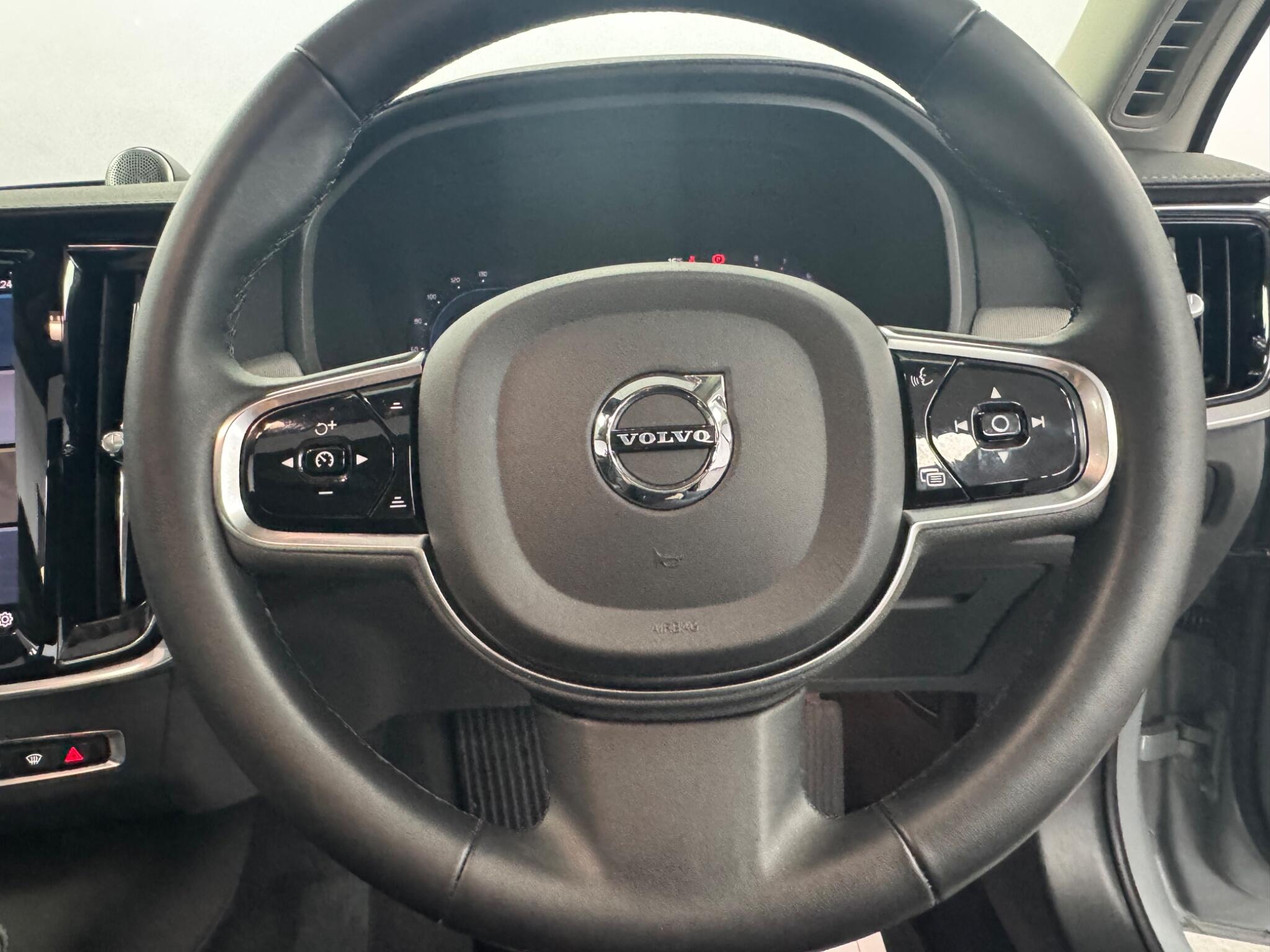 Volvo V90 view 42