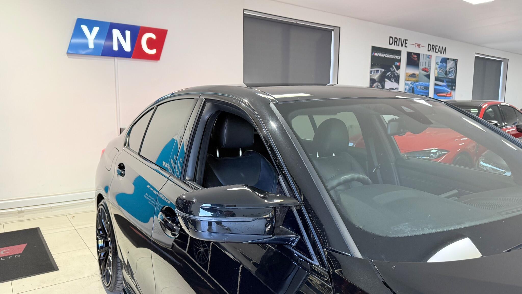 BMW 3 Series view 40