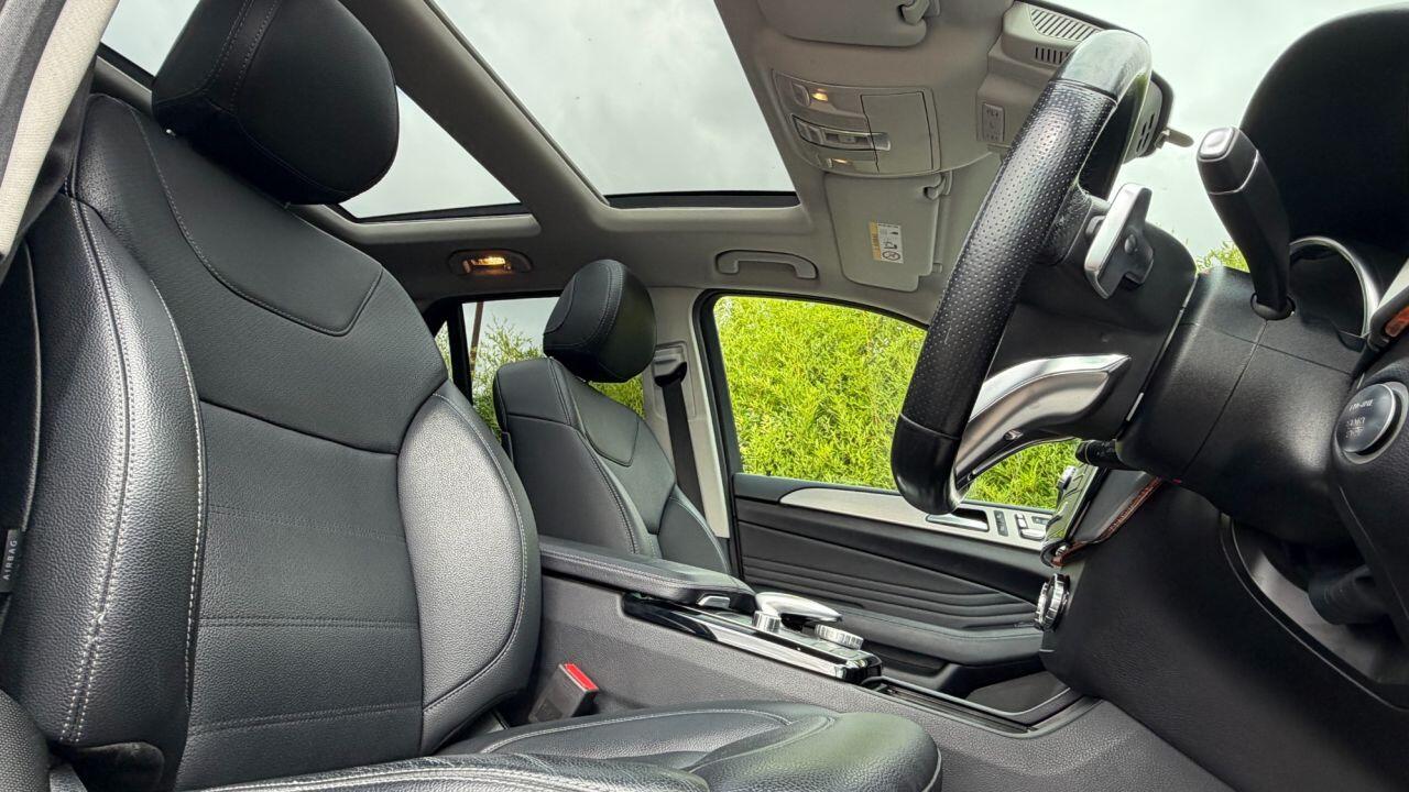 Mercedes-Benz Gle view 11