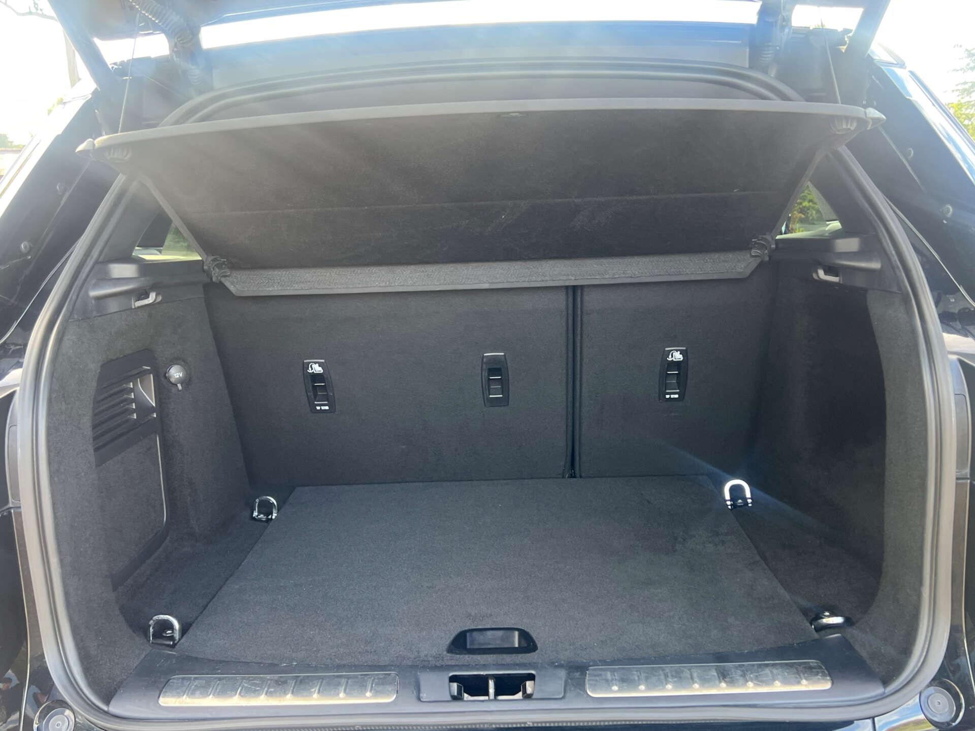 Land Rover Range Rover Evoque view 14