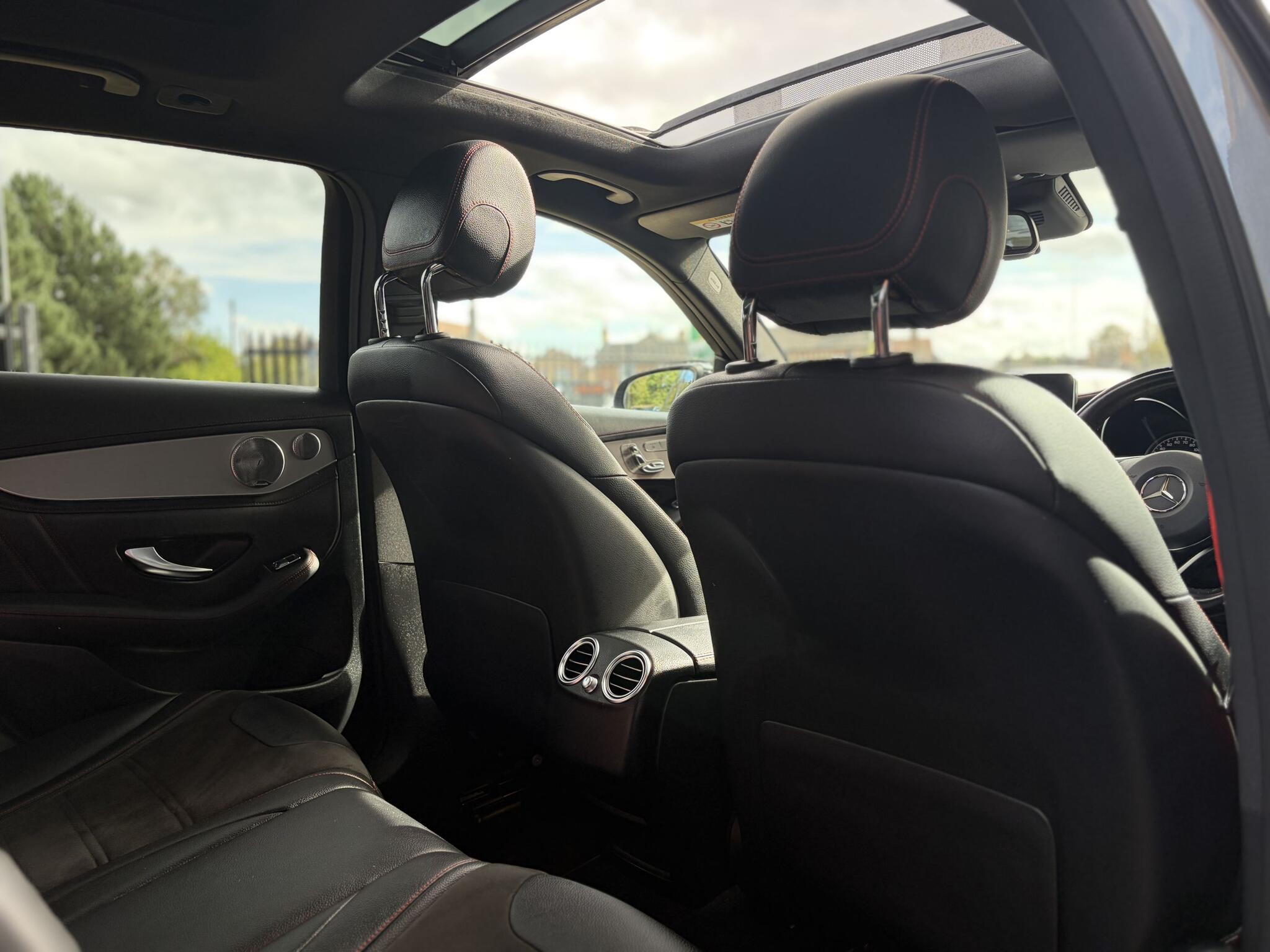 Mercedes-Benz GLC view 28