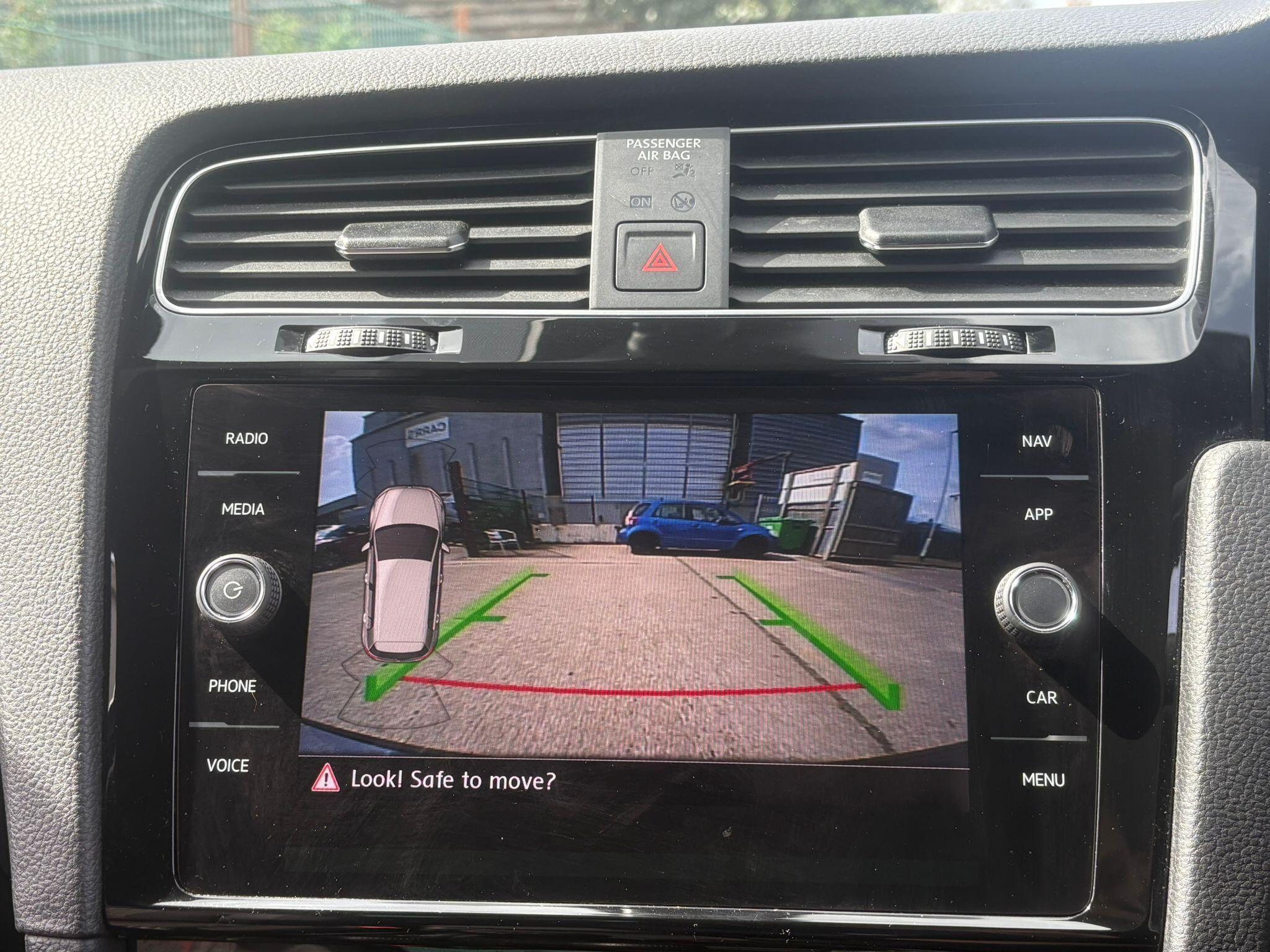 Volkswagen Golf view 2