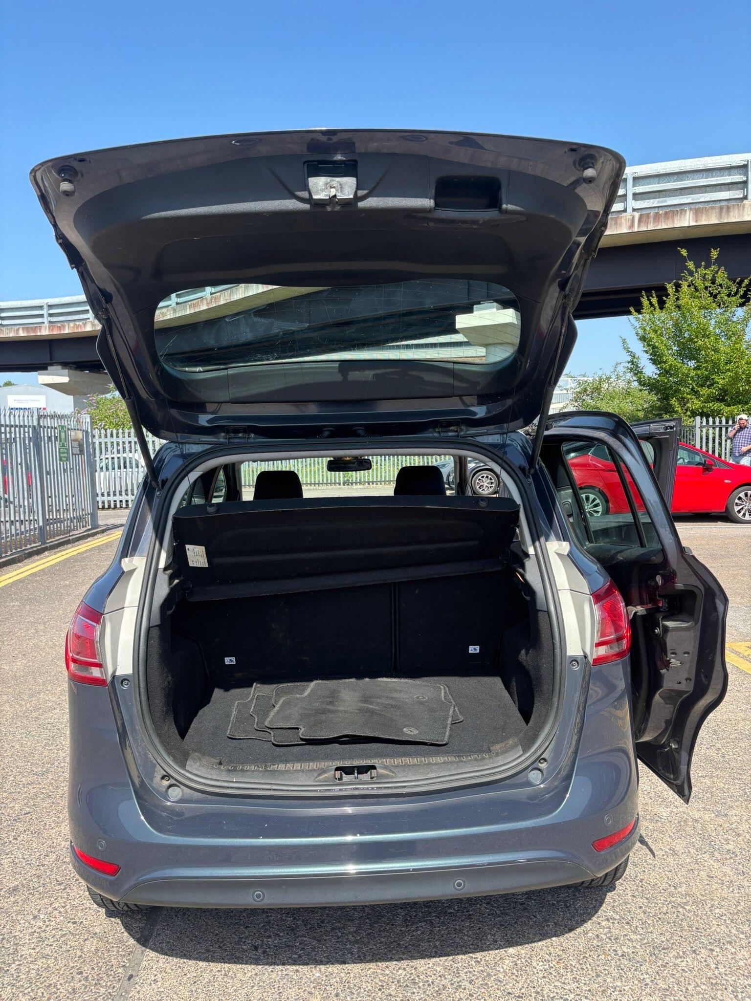 Ford B-Max view 47