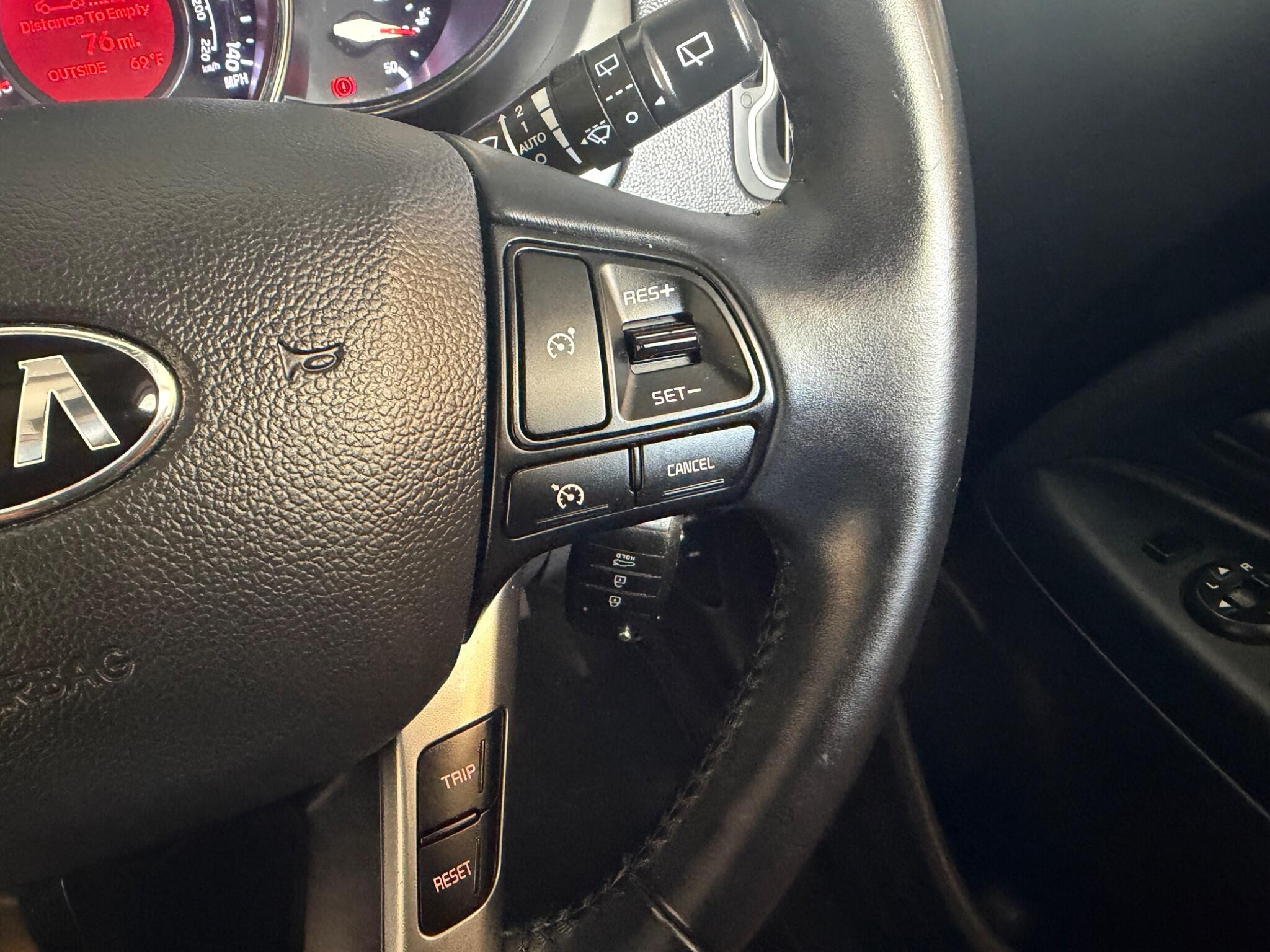 Kia Rio view 28