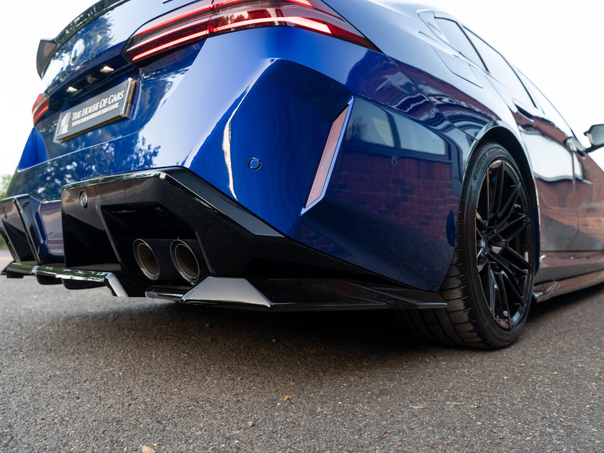 BMW M5 view 22