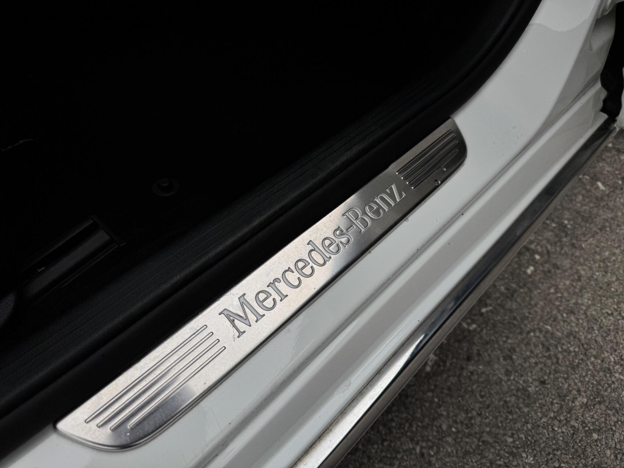 Mercedes-Benz C-Class view 74