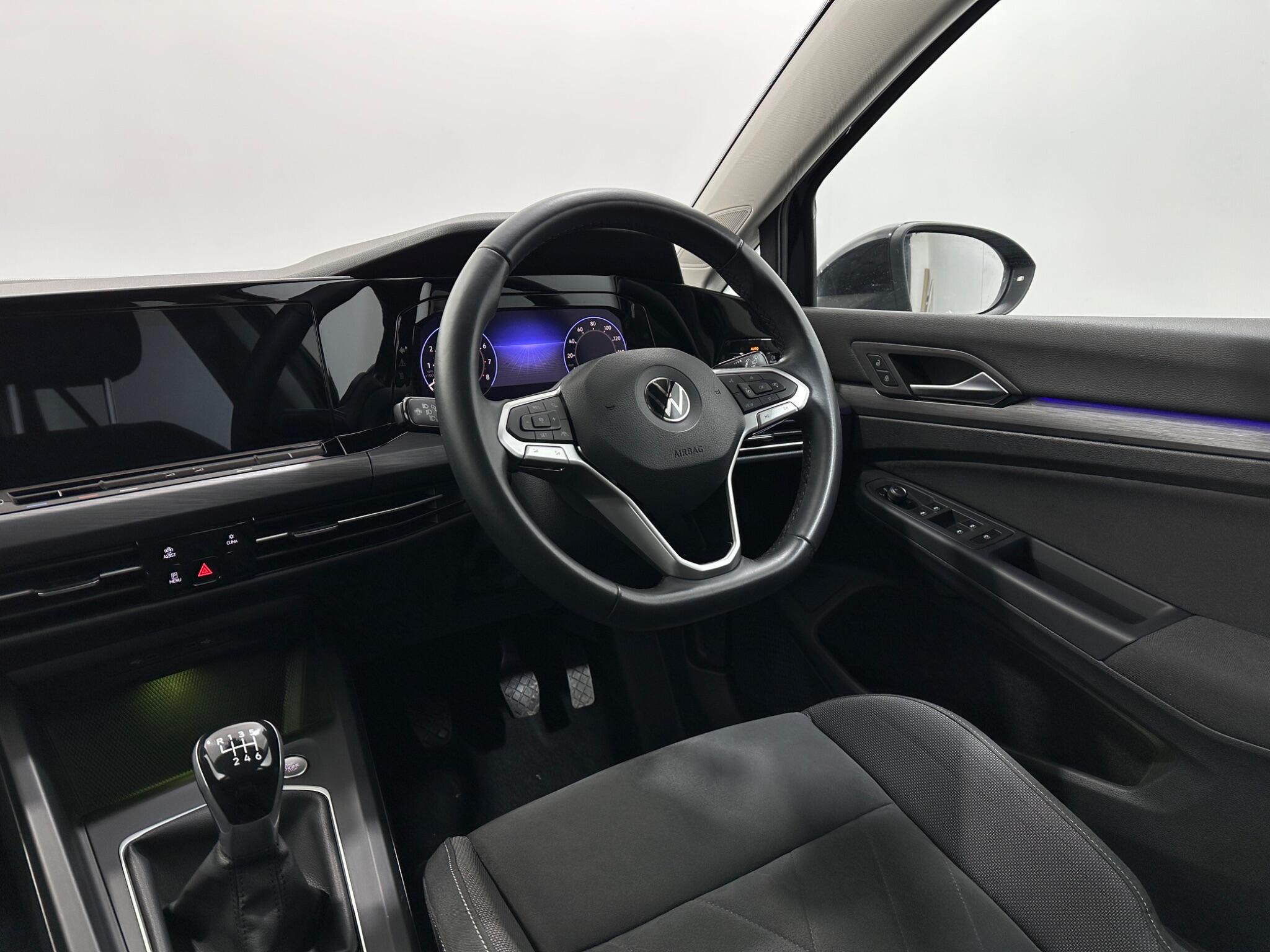 Volkswagen Golf view 11