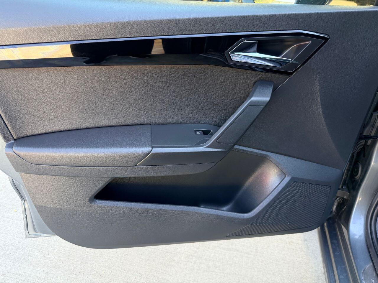 SEAT Ibiza view 25