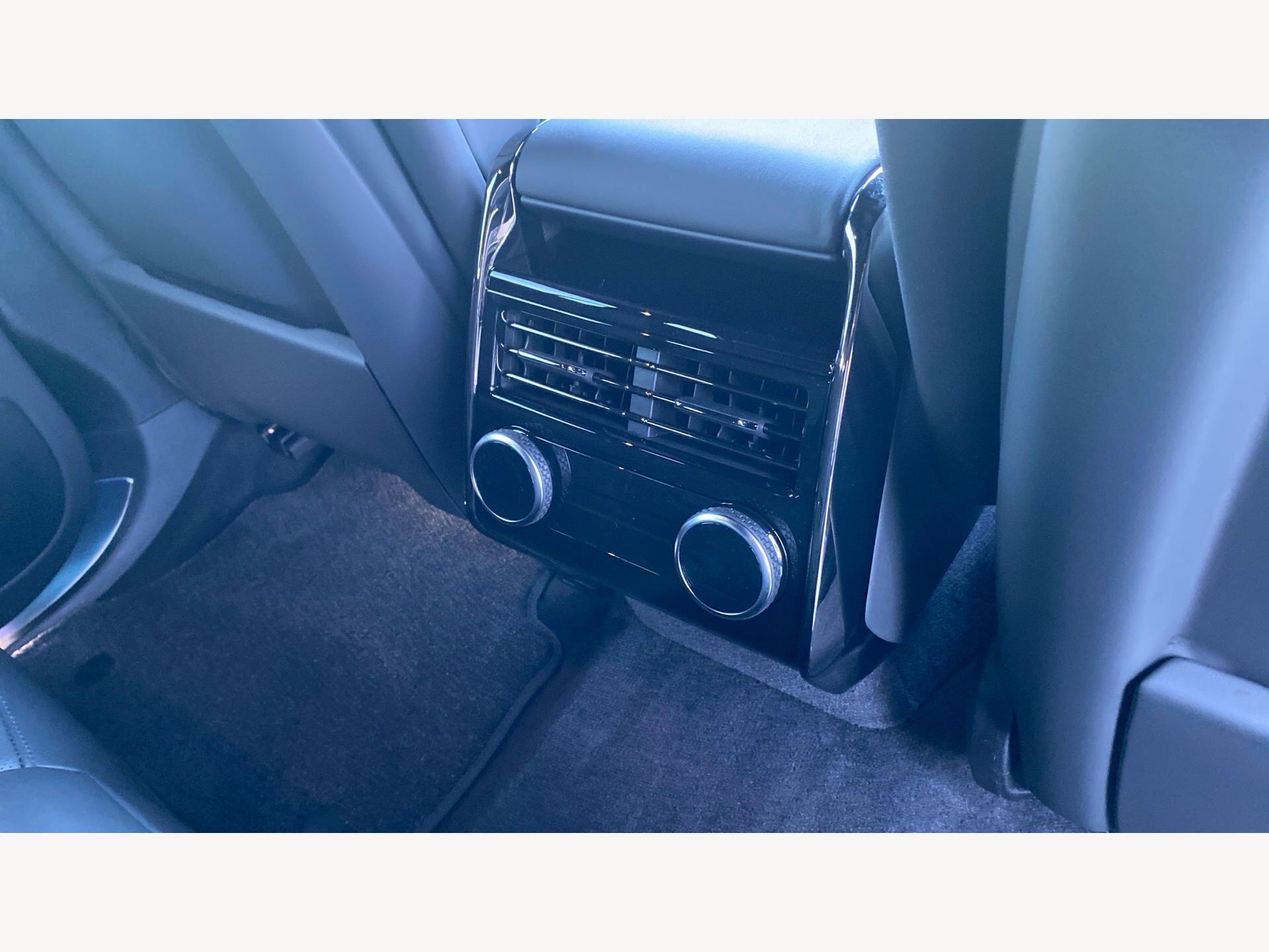 Land Rover Range Rover Sport view 22