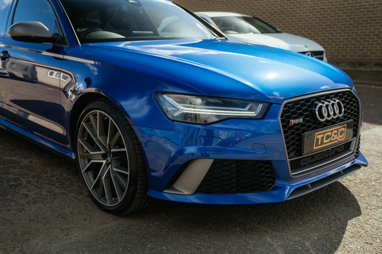 Audi RS6 view 27