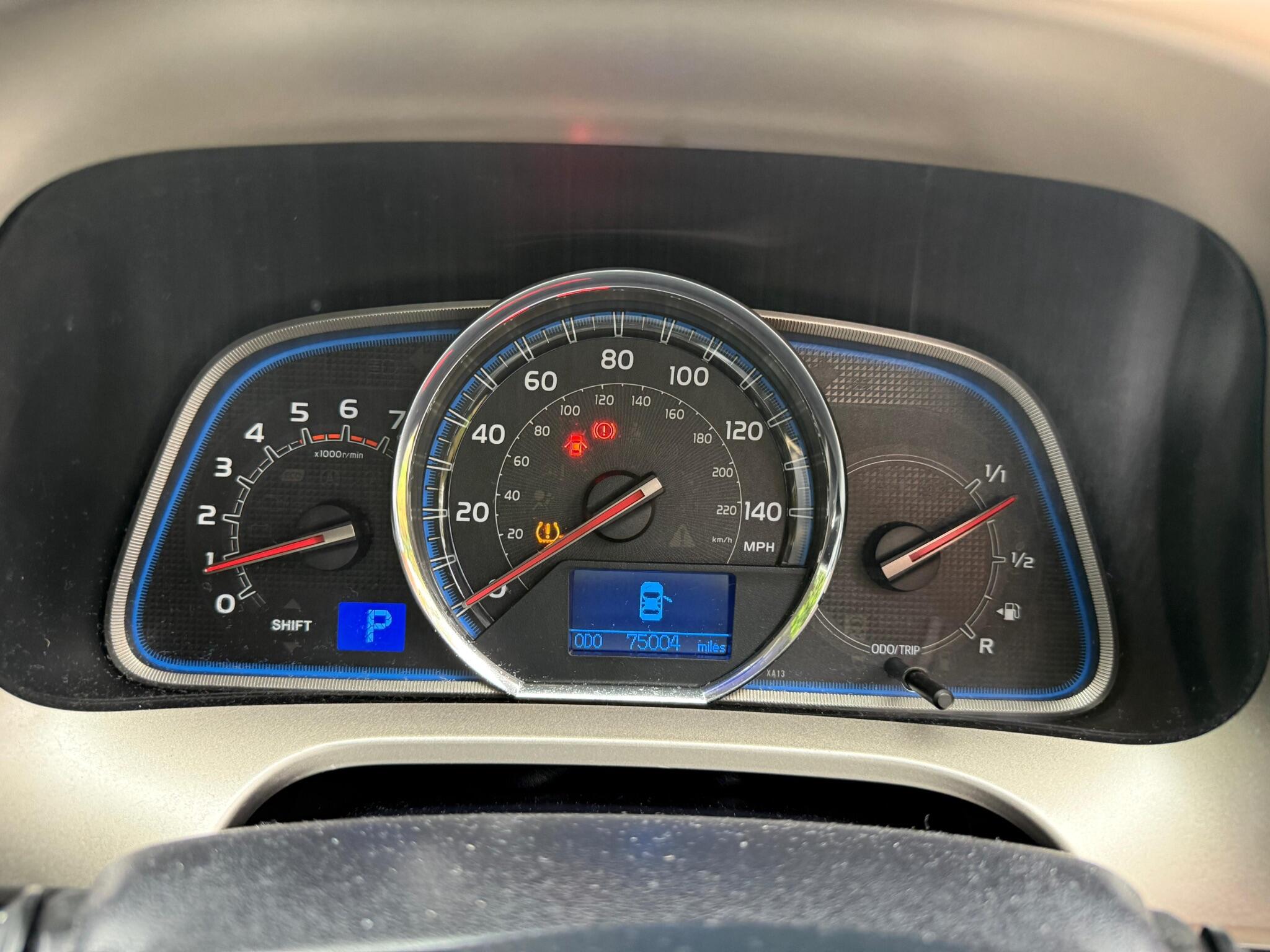 Toyota Rav4 view 14
