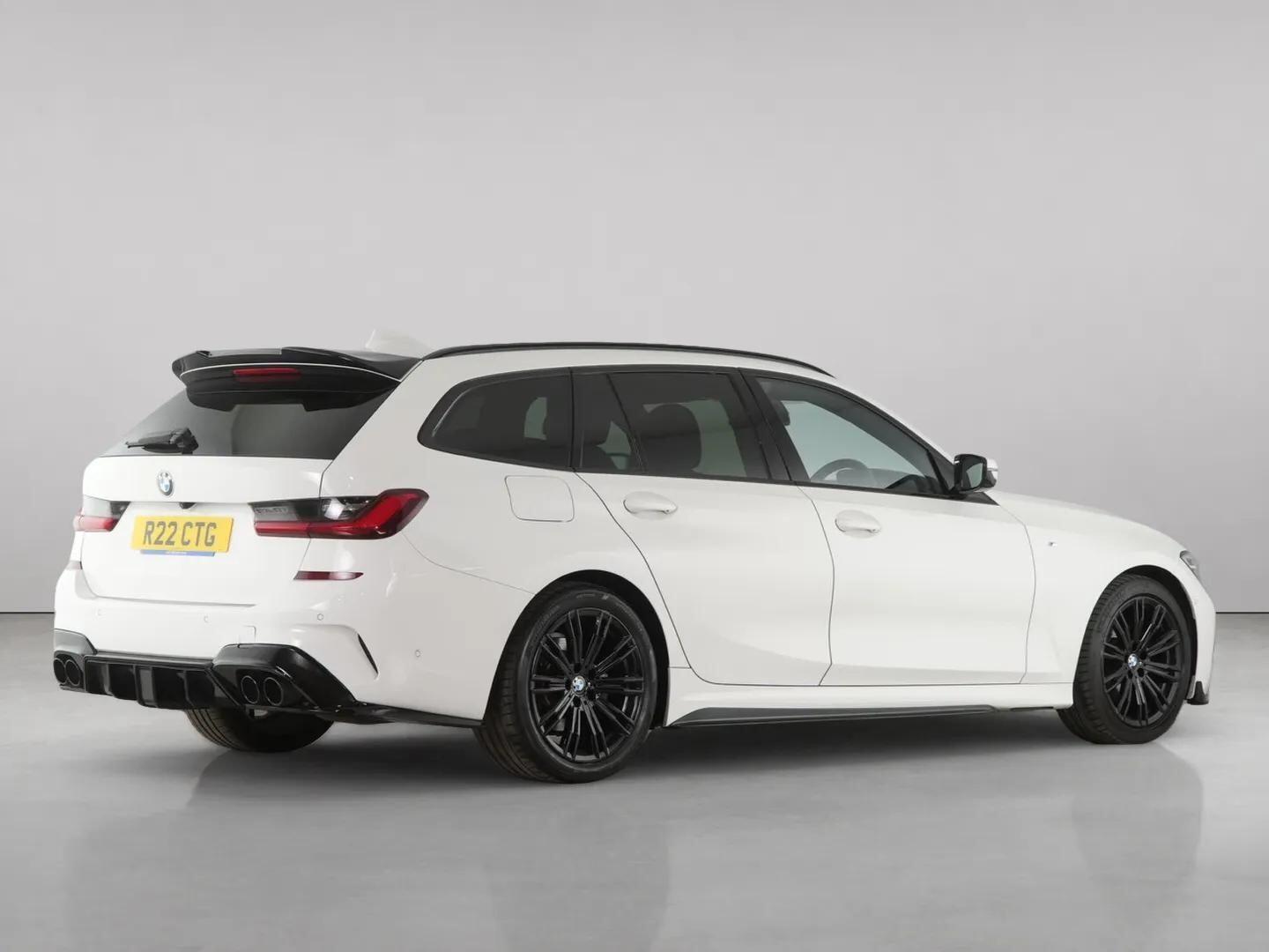 BMW 3 Series view 8