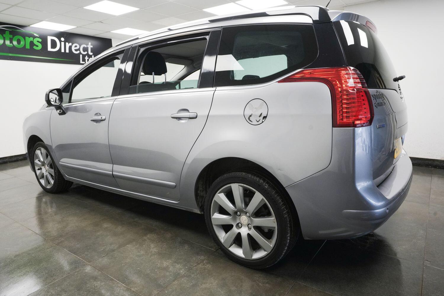 Peugeot 5008 view 6
