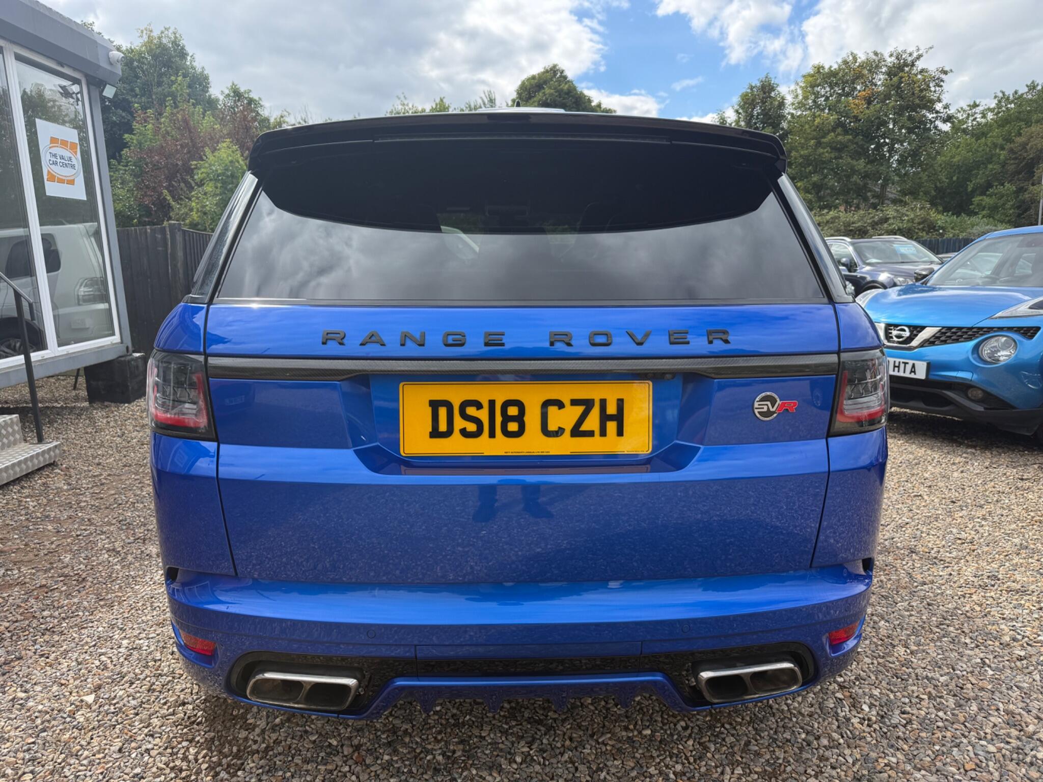 Land Rover Range Rover Sport view 4