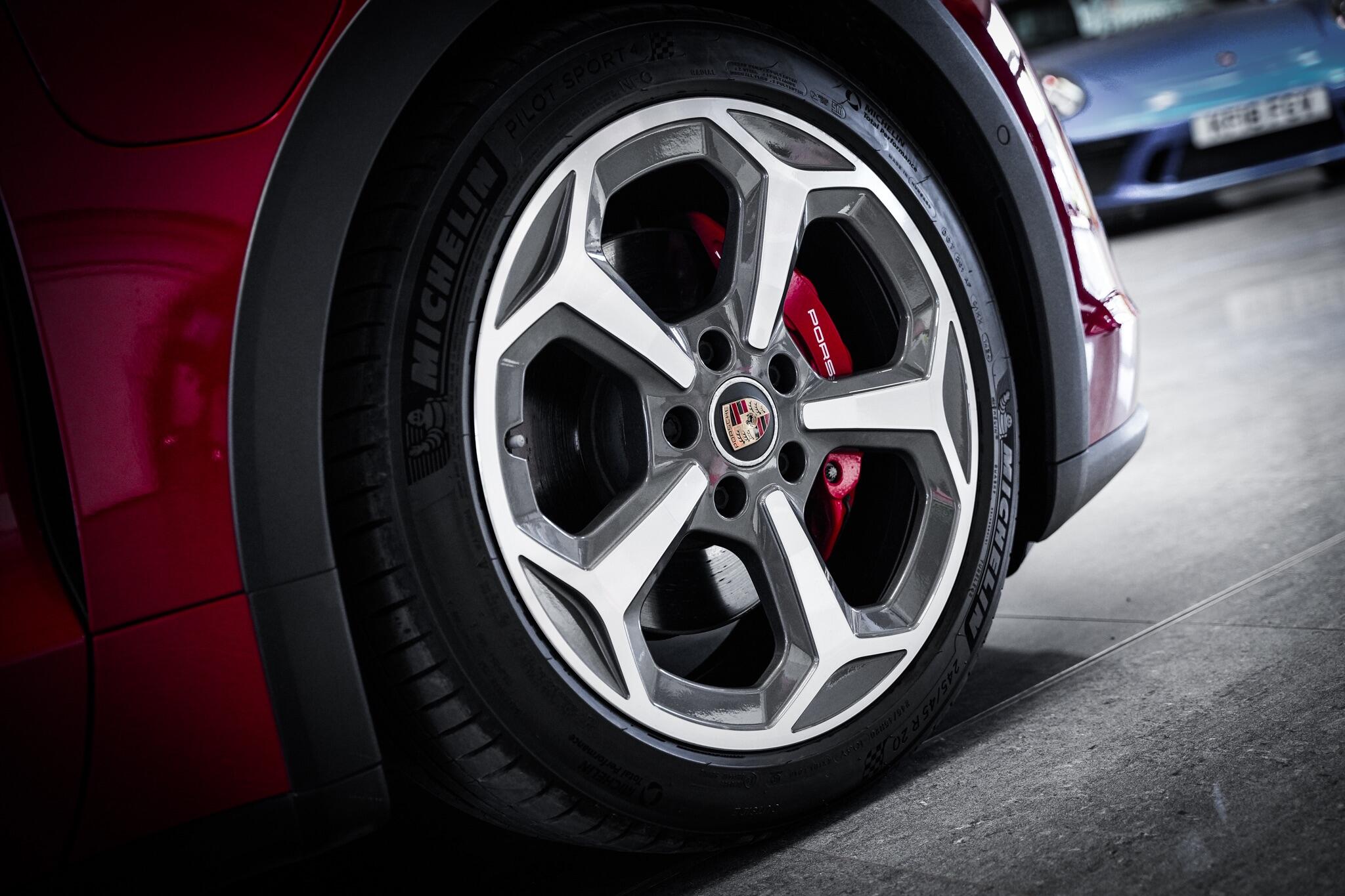 Porsche Taycan view 27