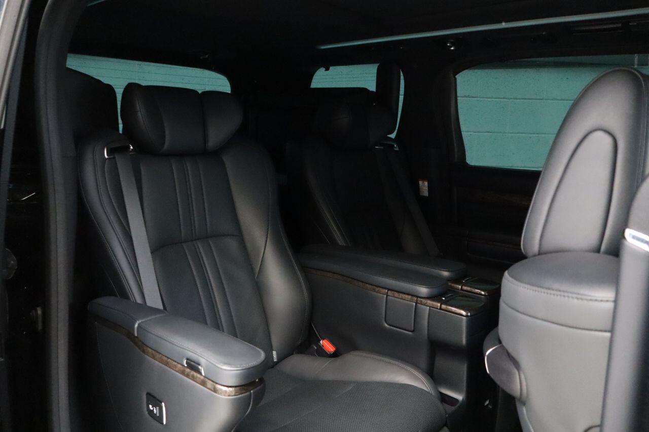 Toyota Alphard view 26