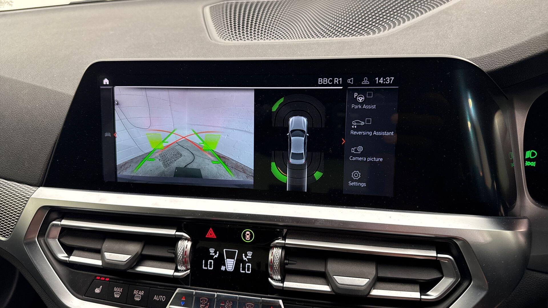BMW 3 Series view 29