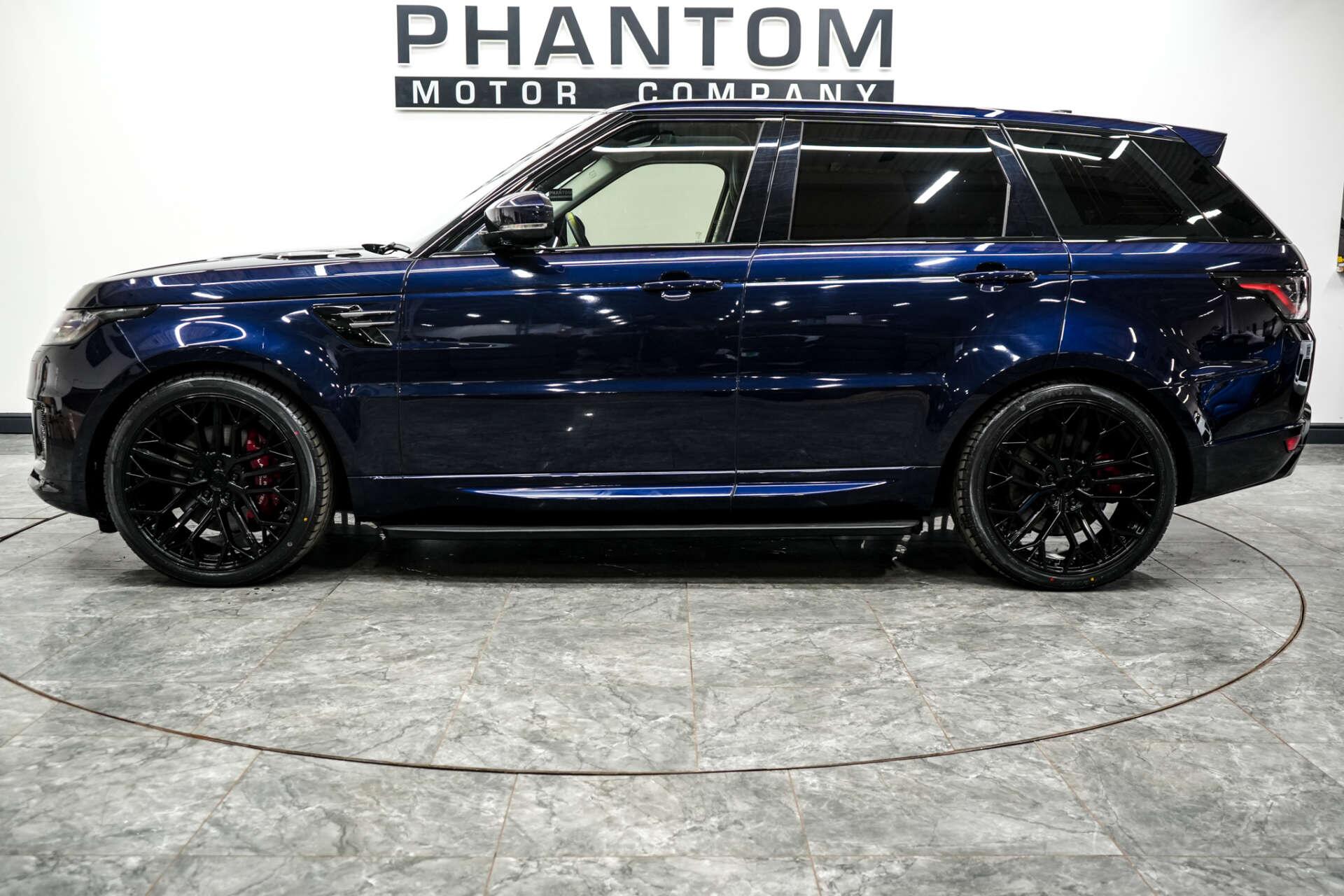 Land Rover Range Rover Sport view 3