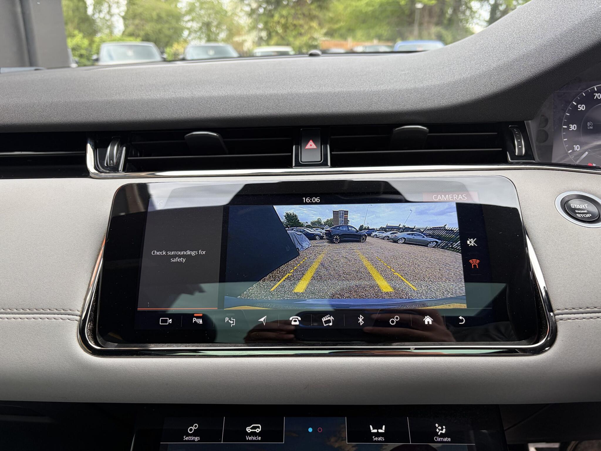 Land Rover Range Rover Evoque view 14