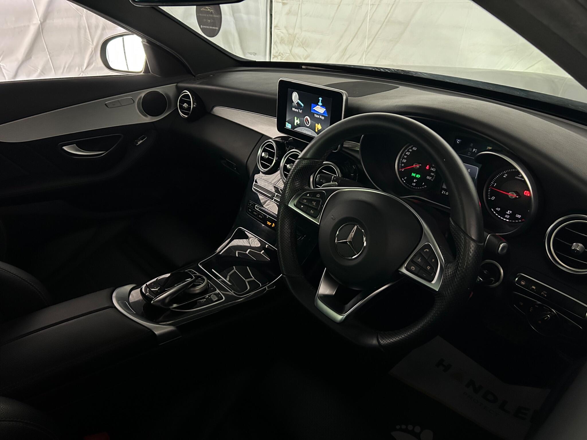 Mercedes-Benz C-Class view 18