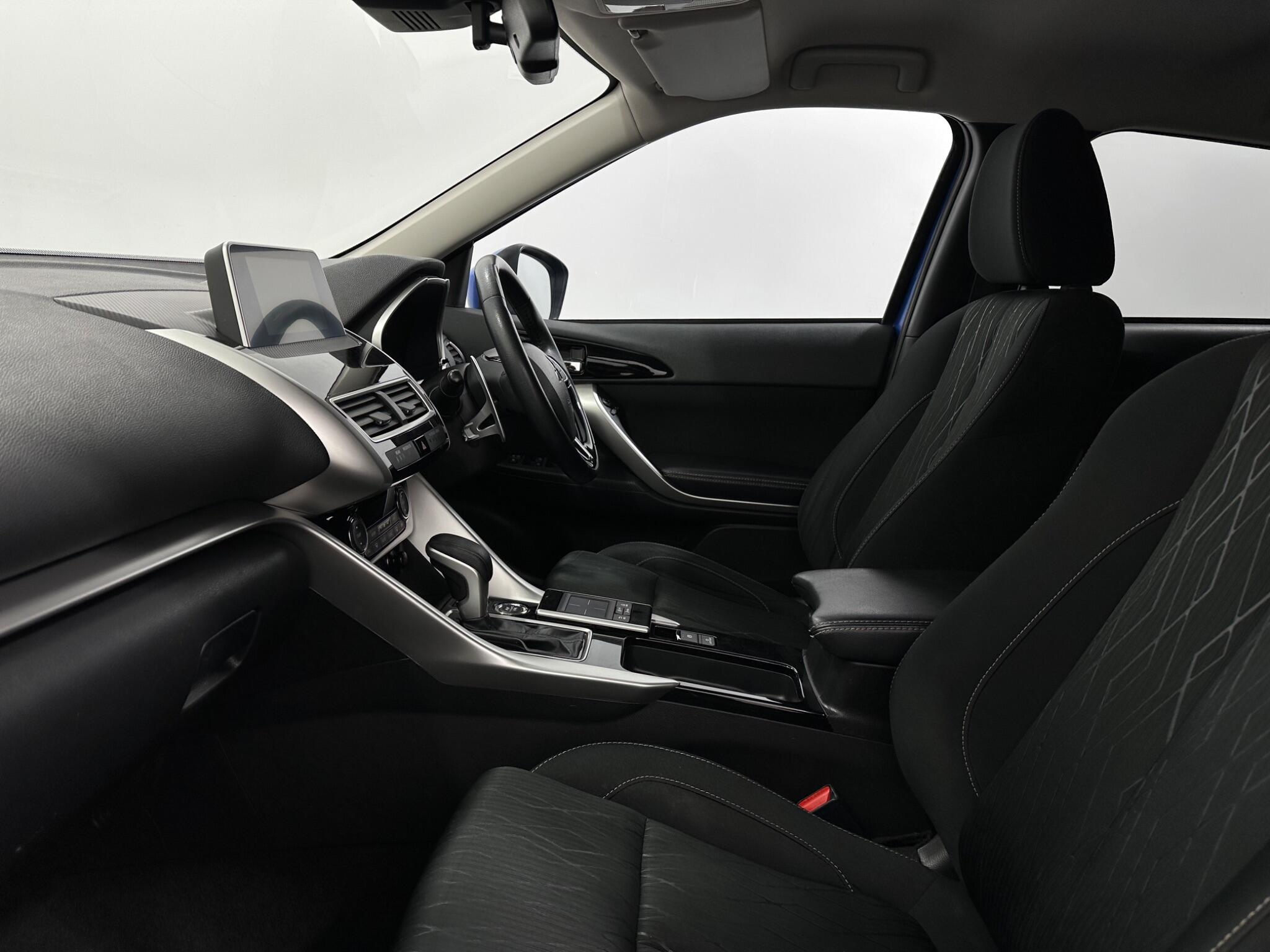 Mitsubishi Eclipse Cross view 35