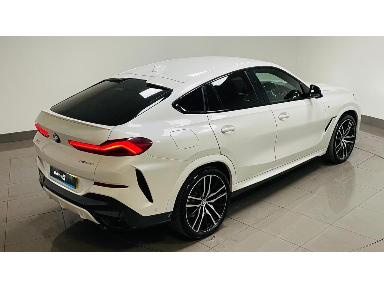 BMW X6 view 14