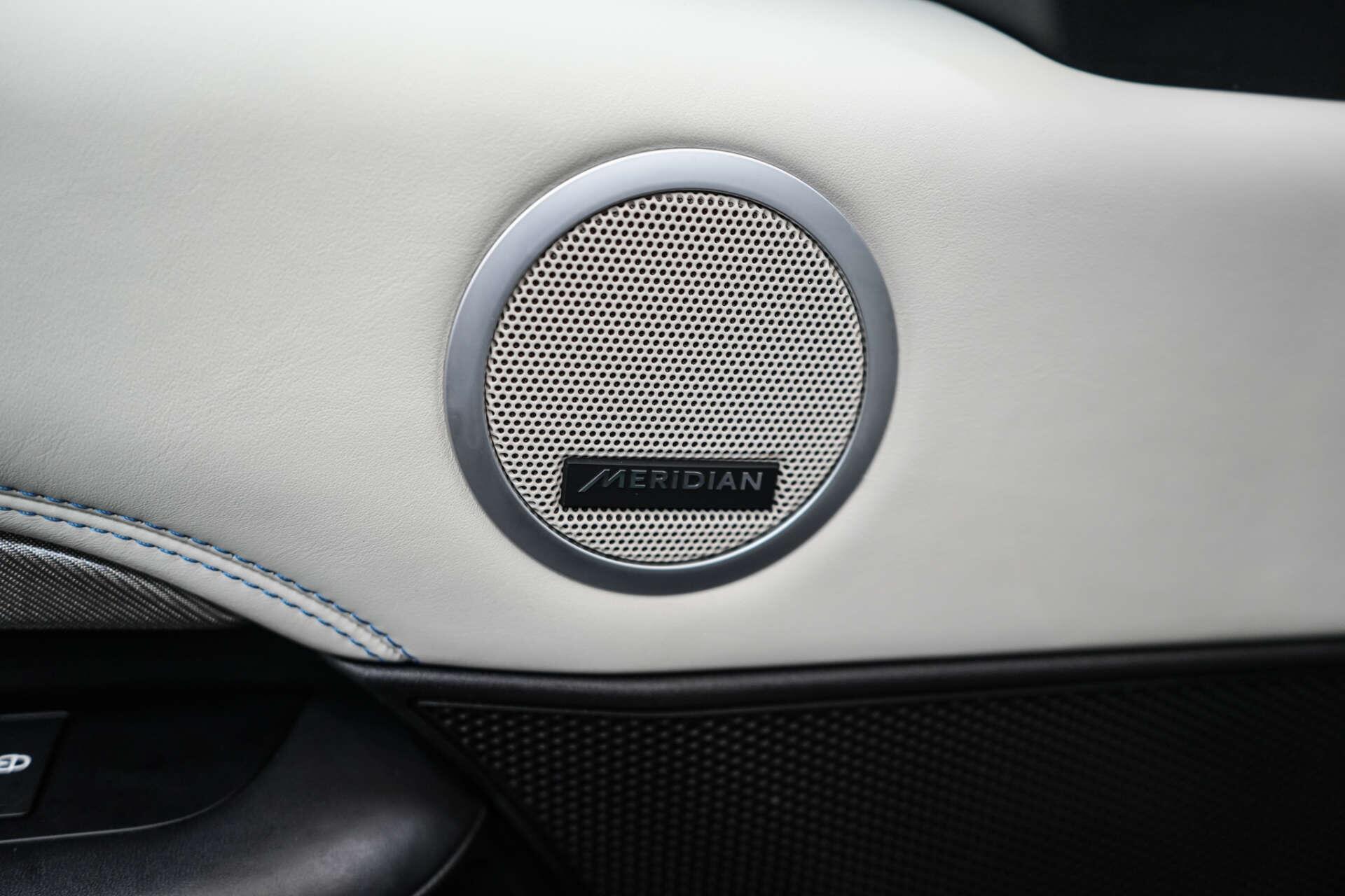 Land Rover Discovery 3 view 18