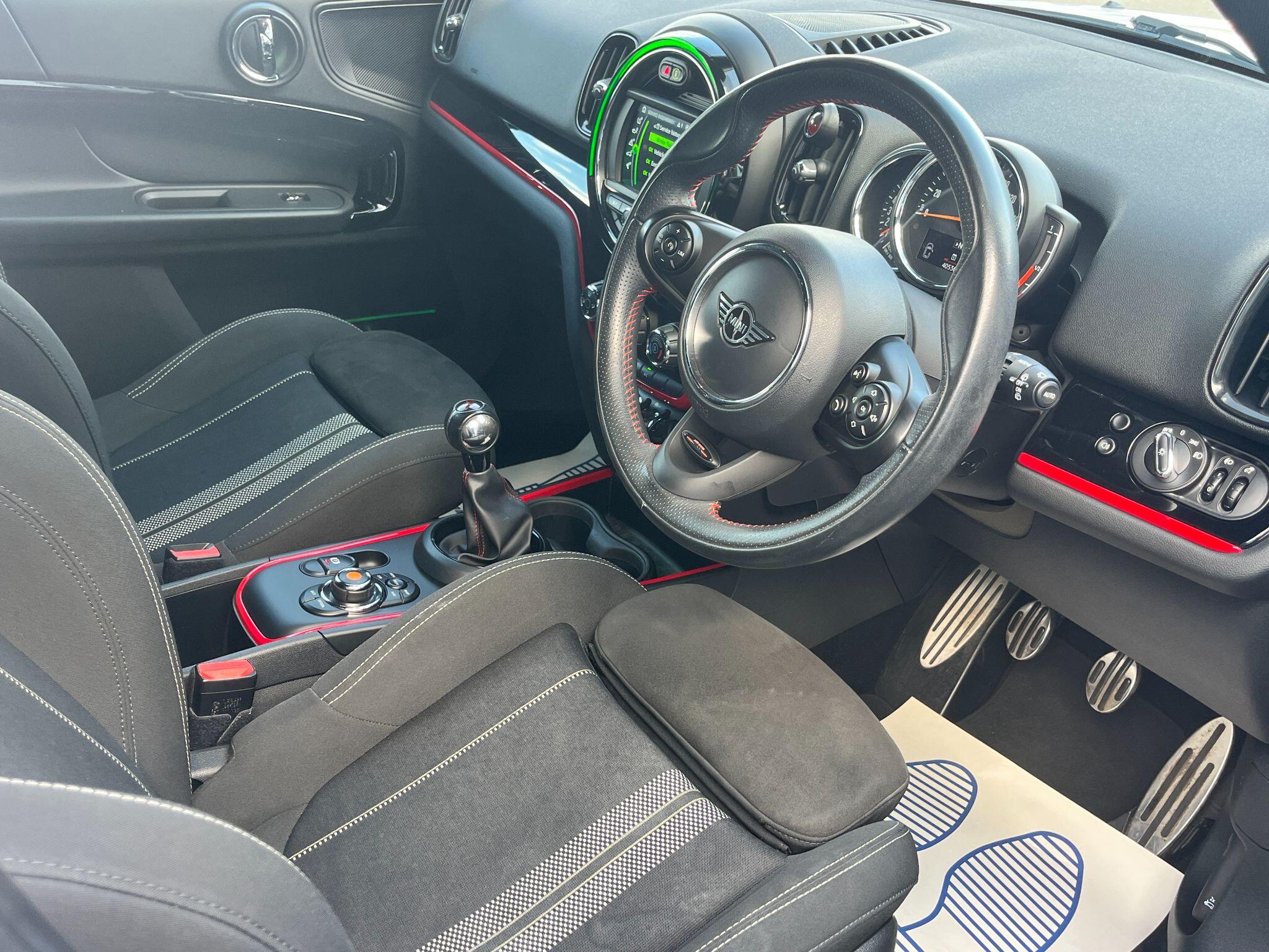 Mini Countryman view 19