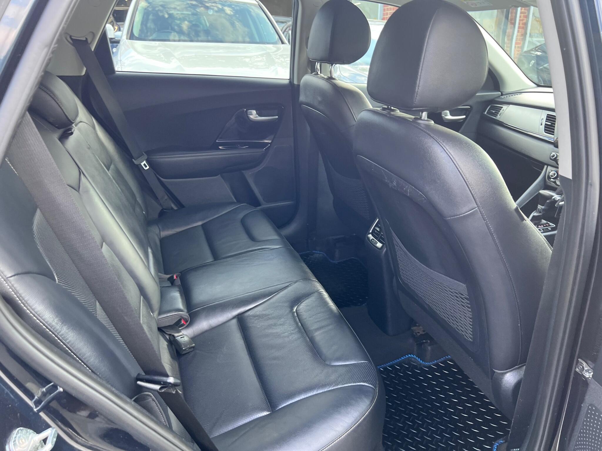 Kia Niro view 39
