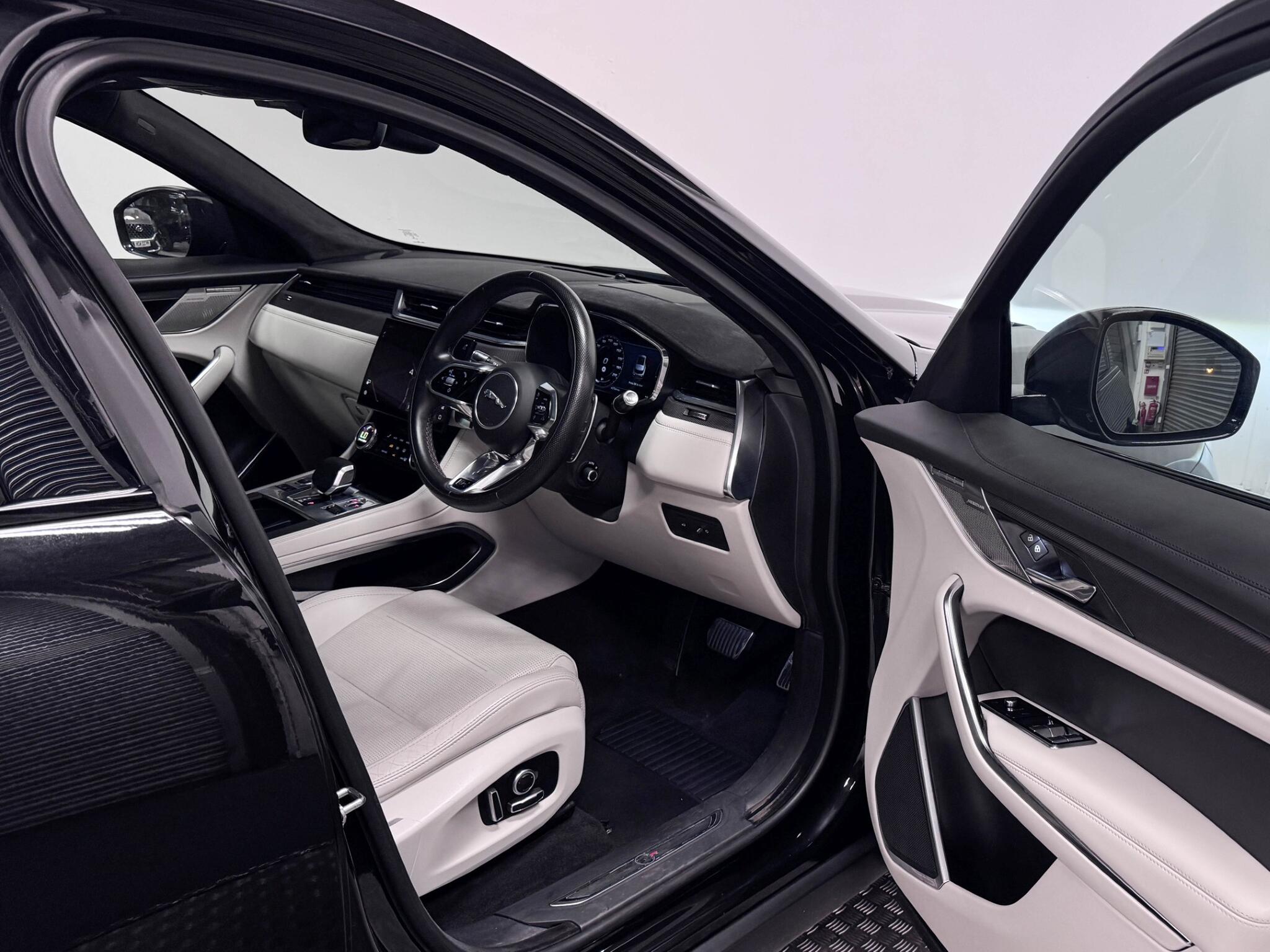 Jaguar F-Pace view 31