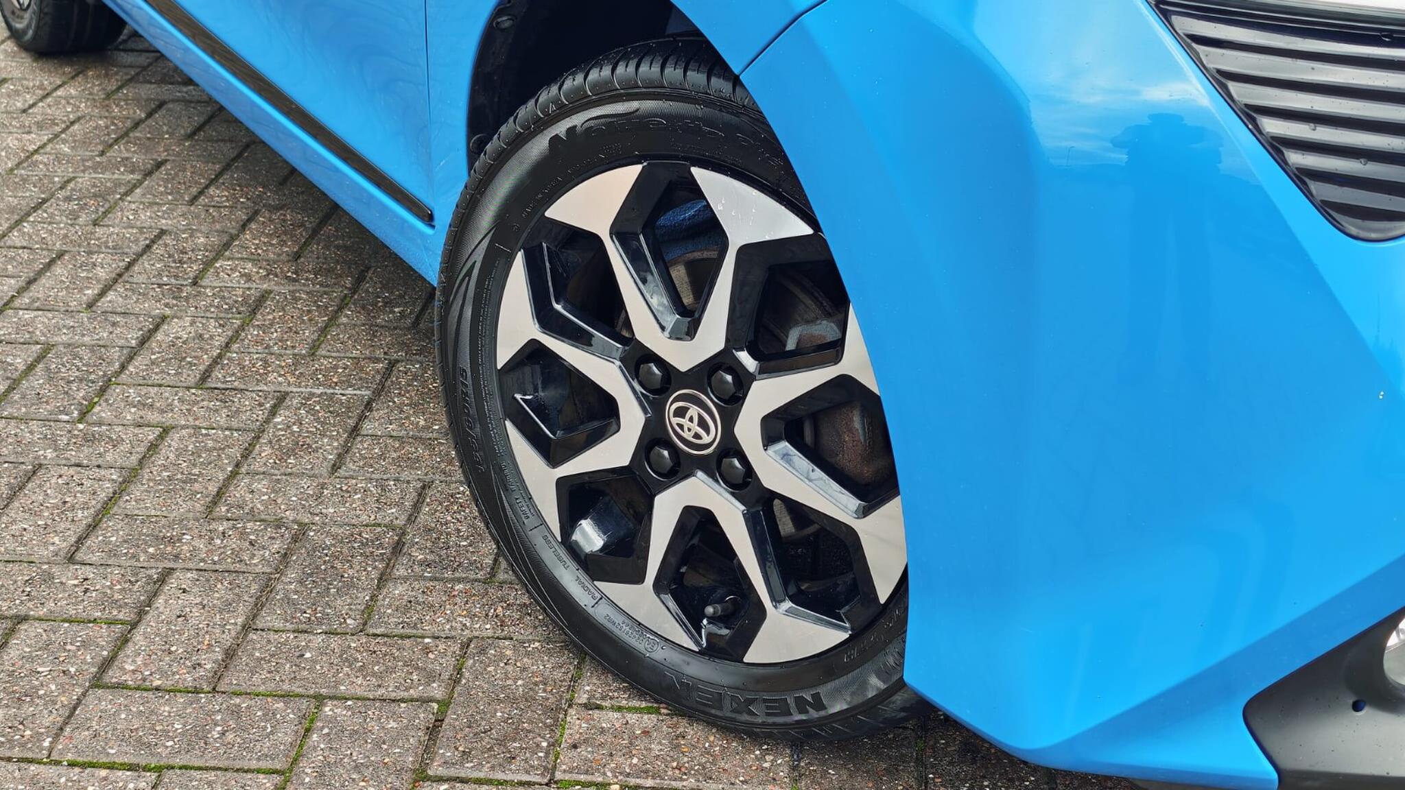 Toyota Aygo view 10