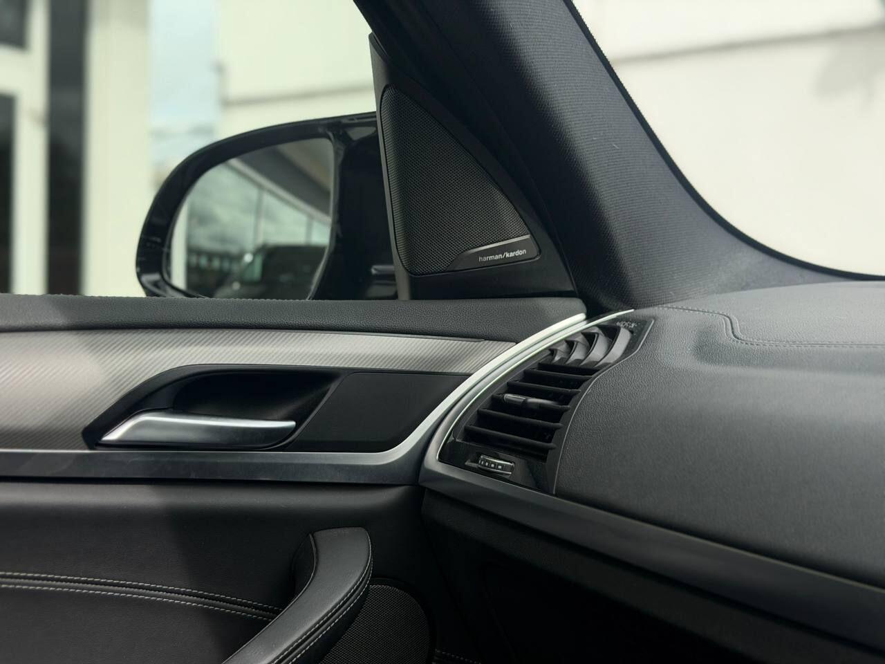 BMW X3 M view 48