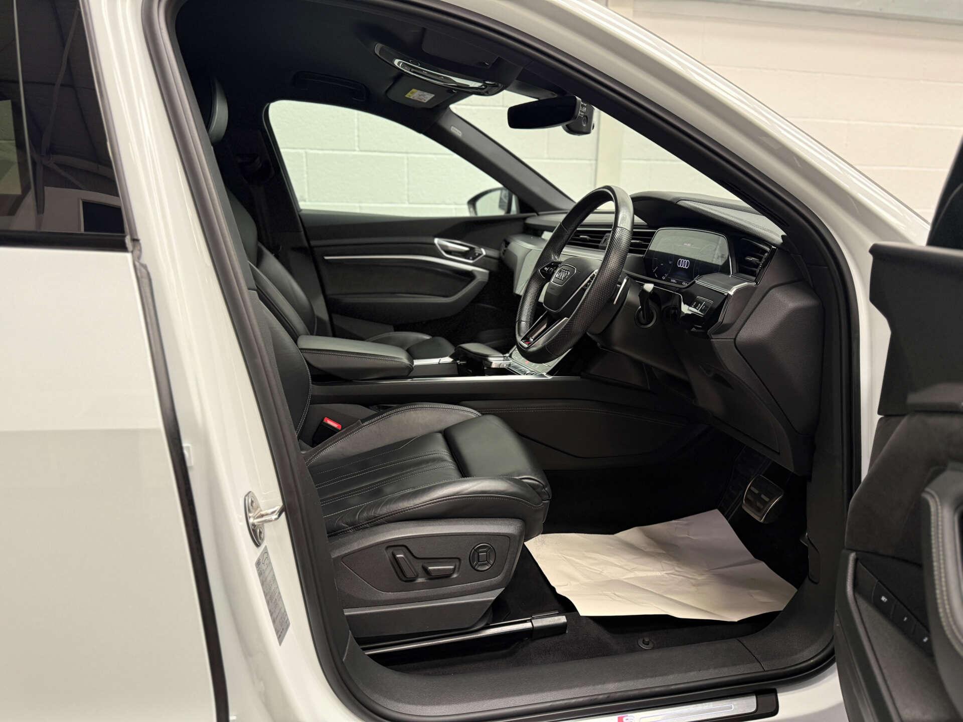 Audi E-Tron view 14