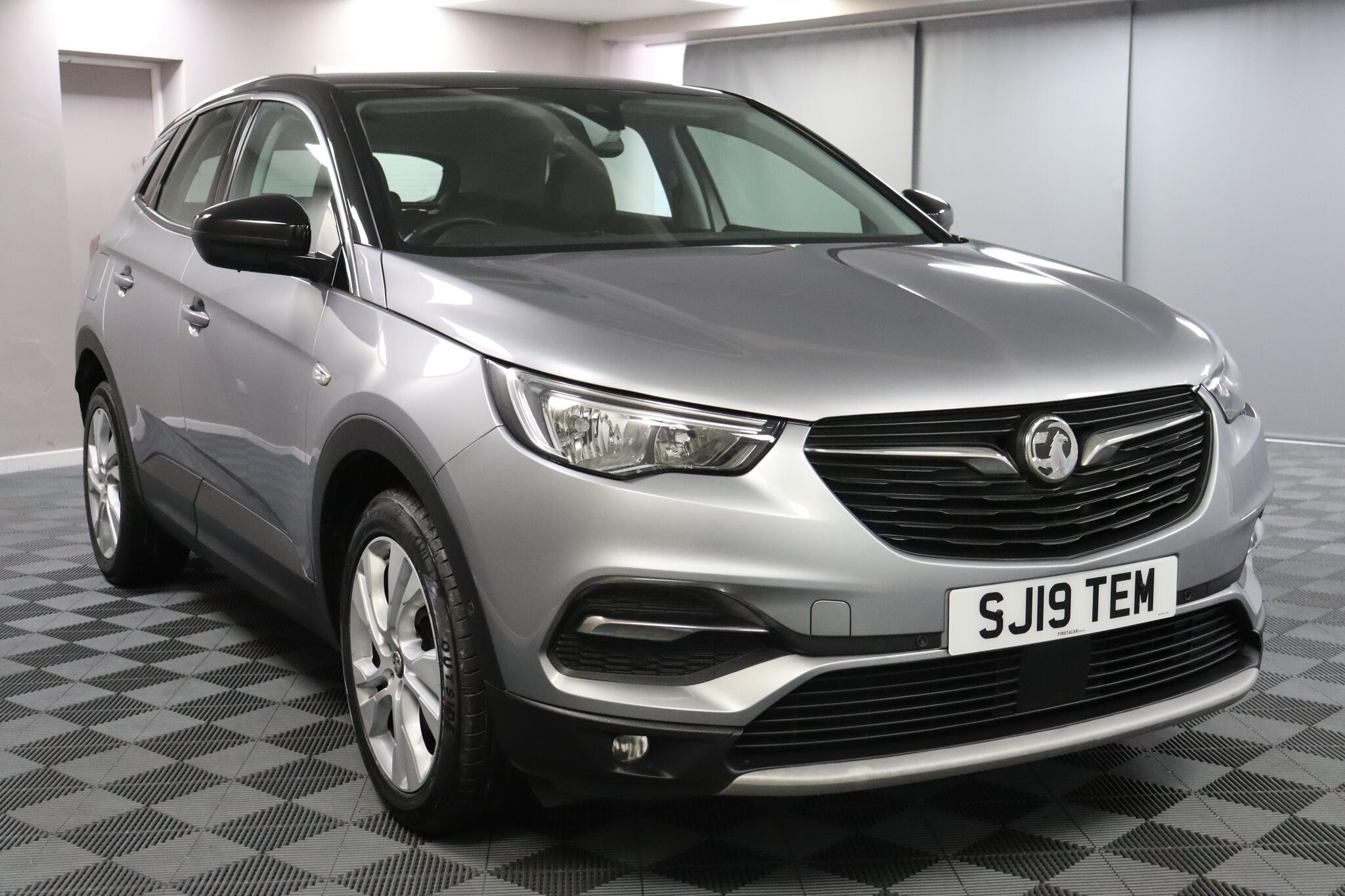 Vauxhall Grandland X view 4