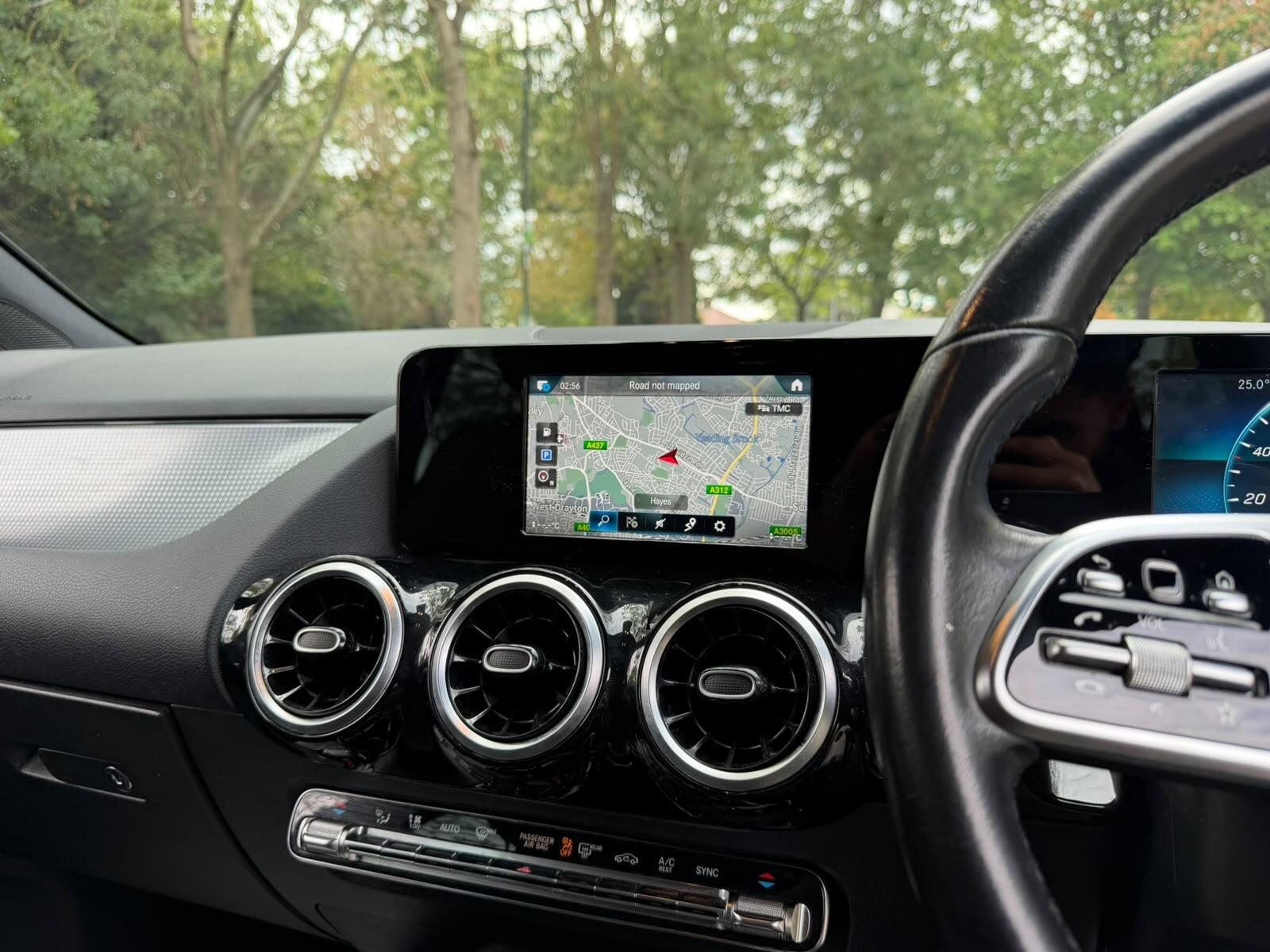 Mercedes-Benz B-Class view 19