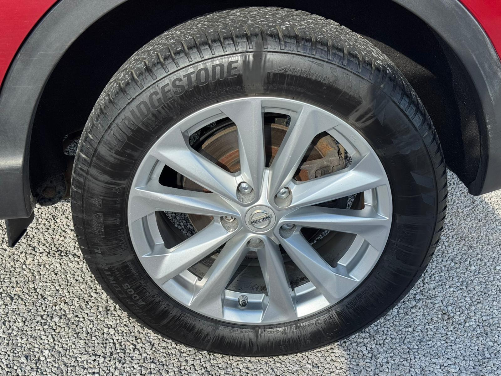 2014 Nissan Qashqai image 32
