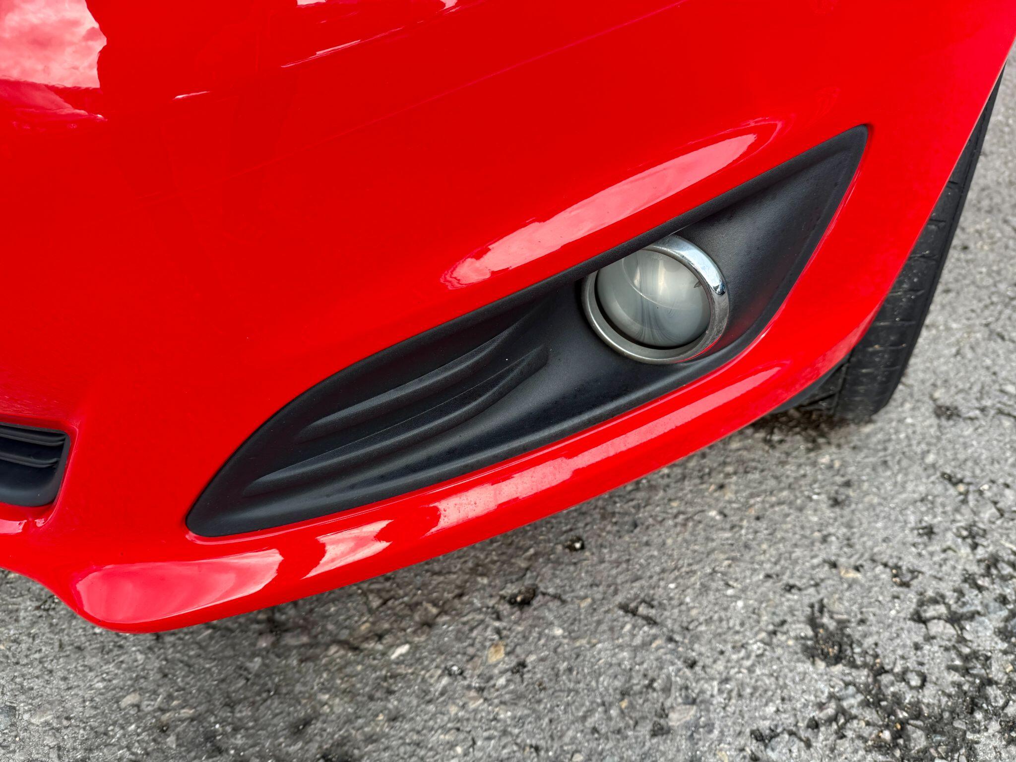 2014 Ford Fiesta image 7