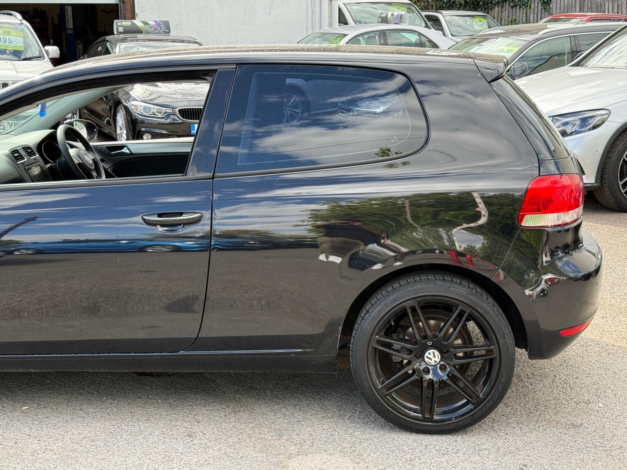 Volkswagen Golf - Image 7
