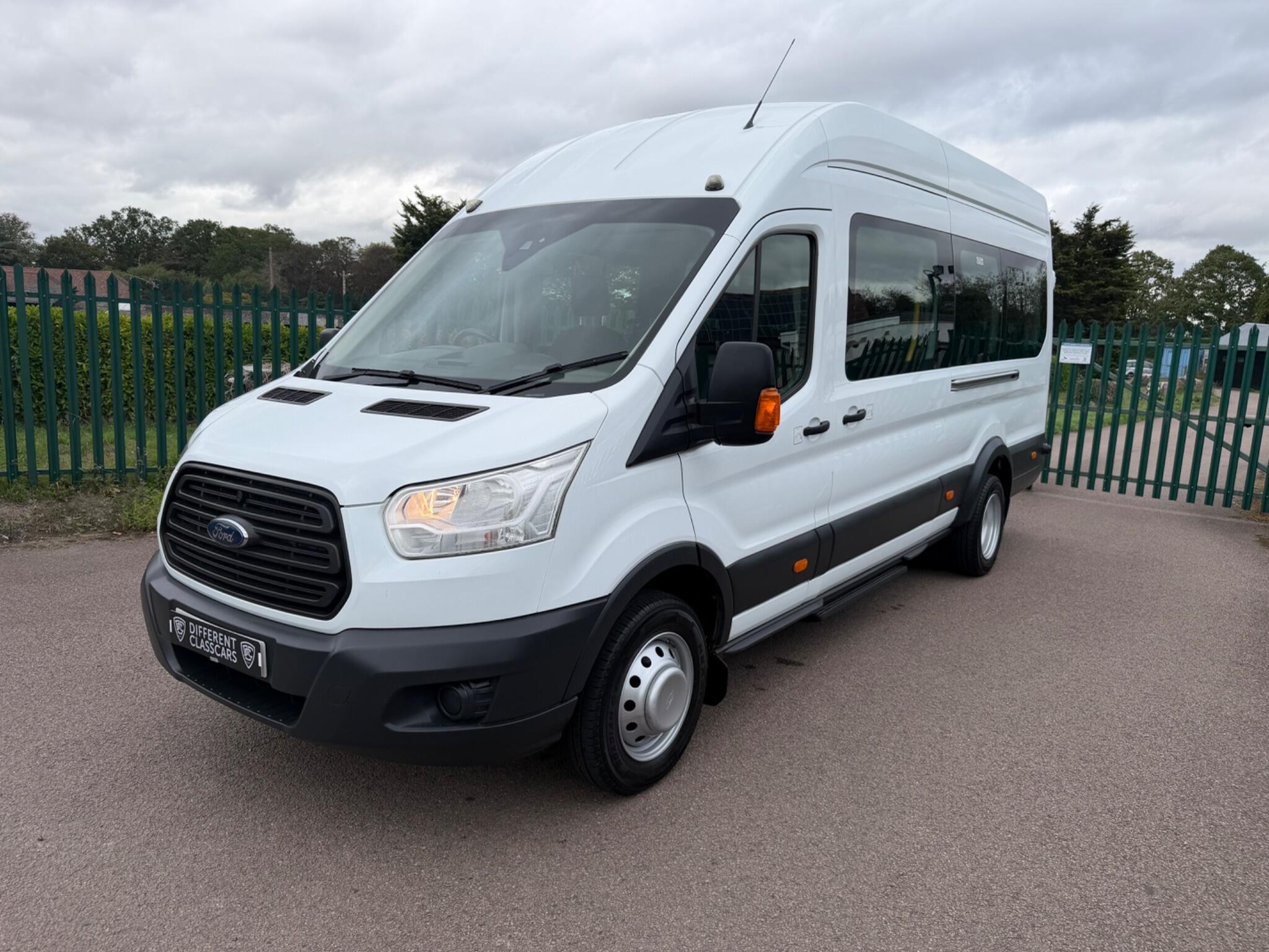 Ford Transit view 12