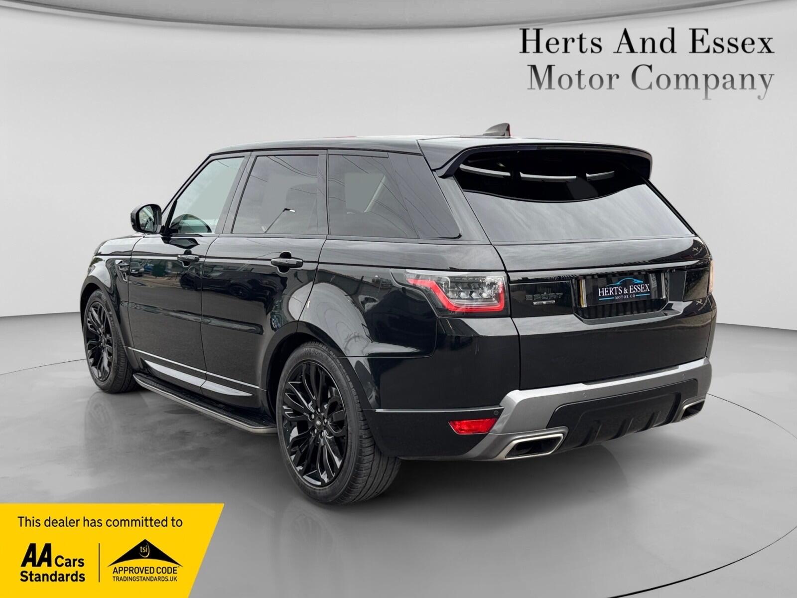 Land Rover Range Rover Sport view 4