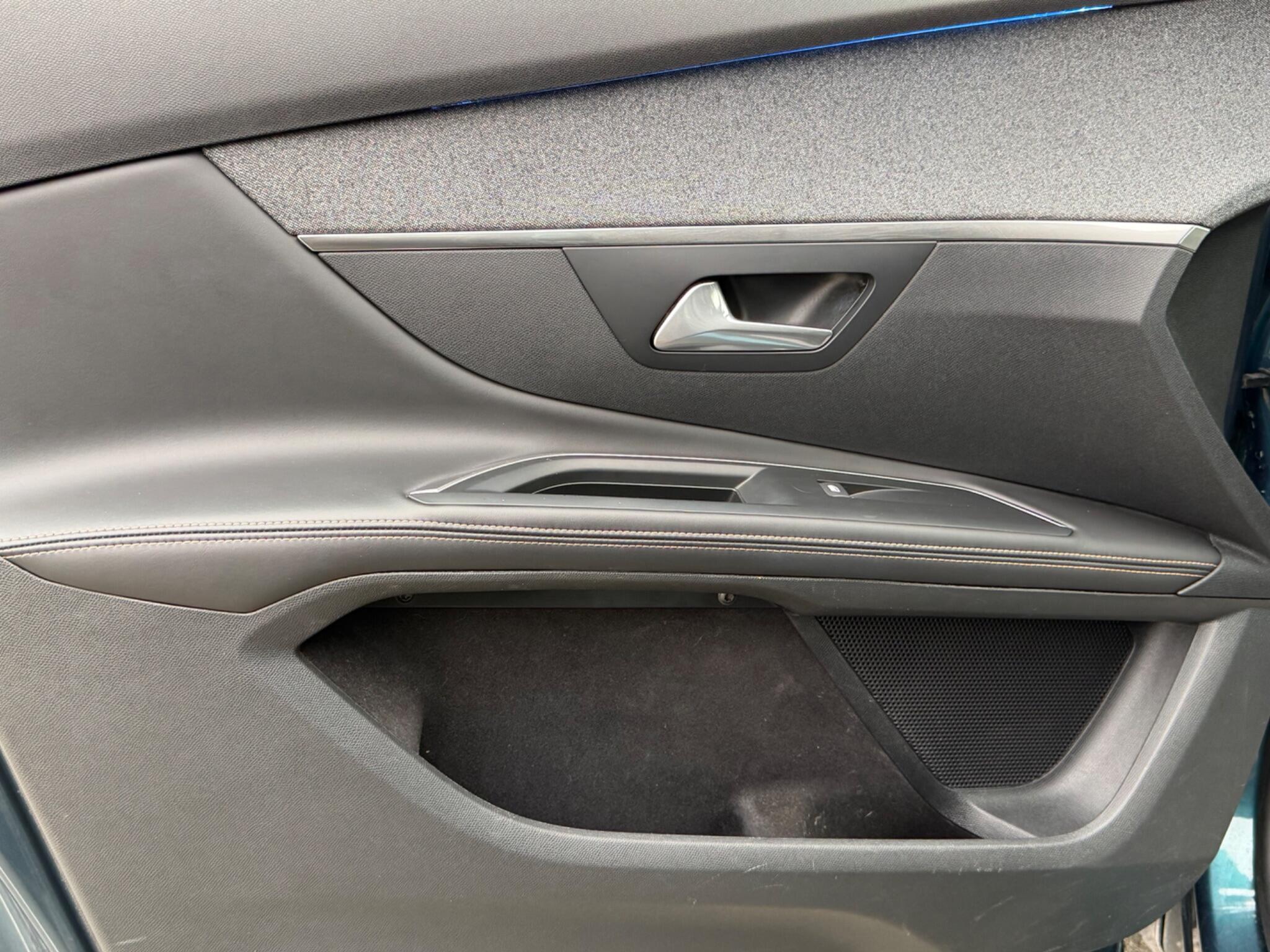 Peugeot 5008 view 38