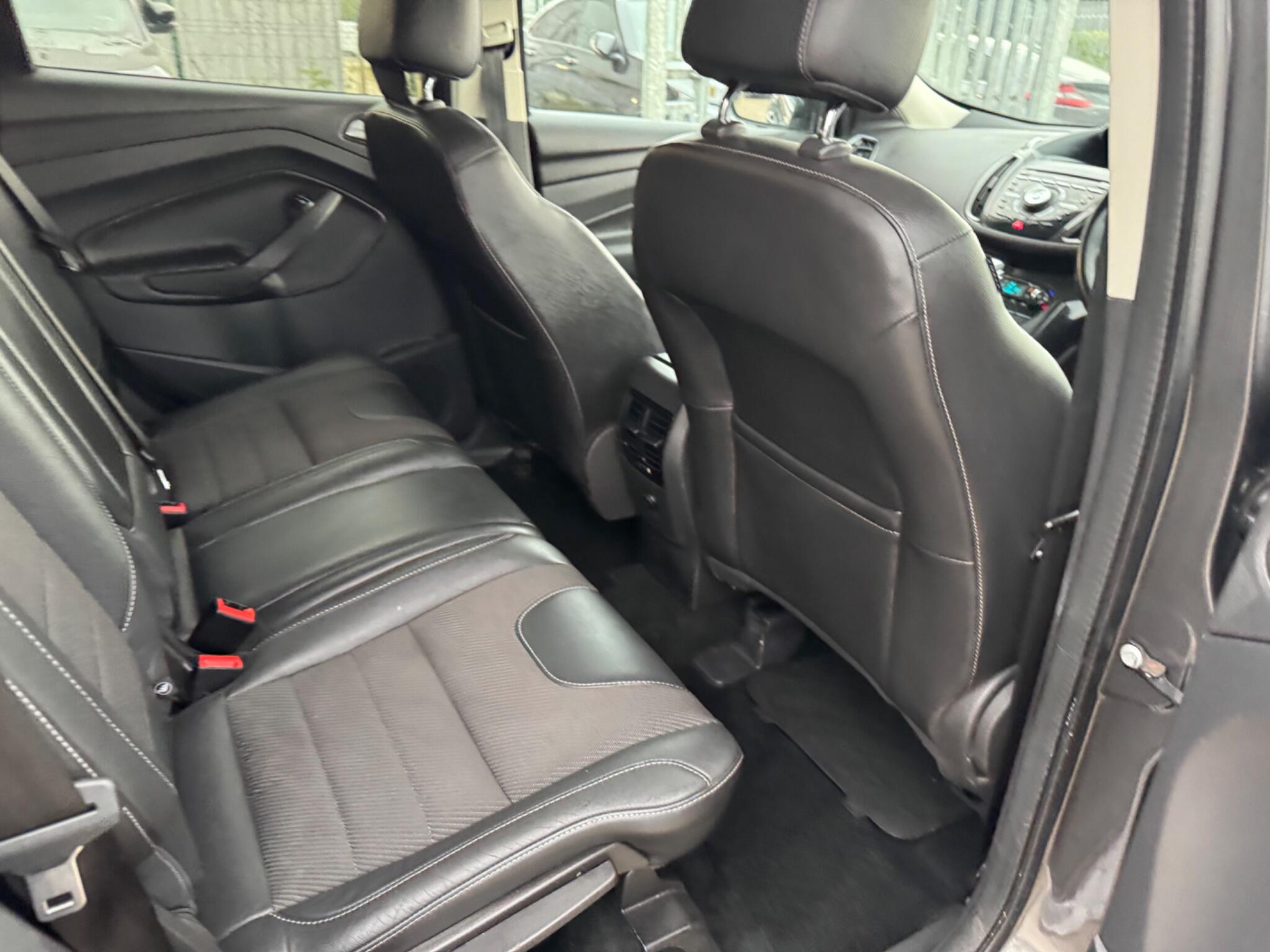 Ford Kuga view 28