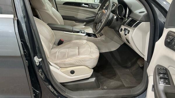 Mercedes-Benz M Class view 5