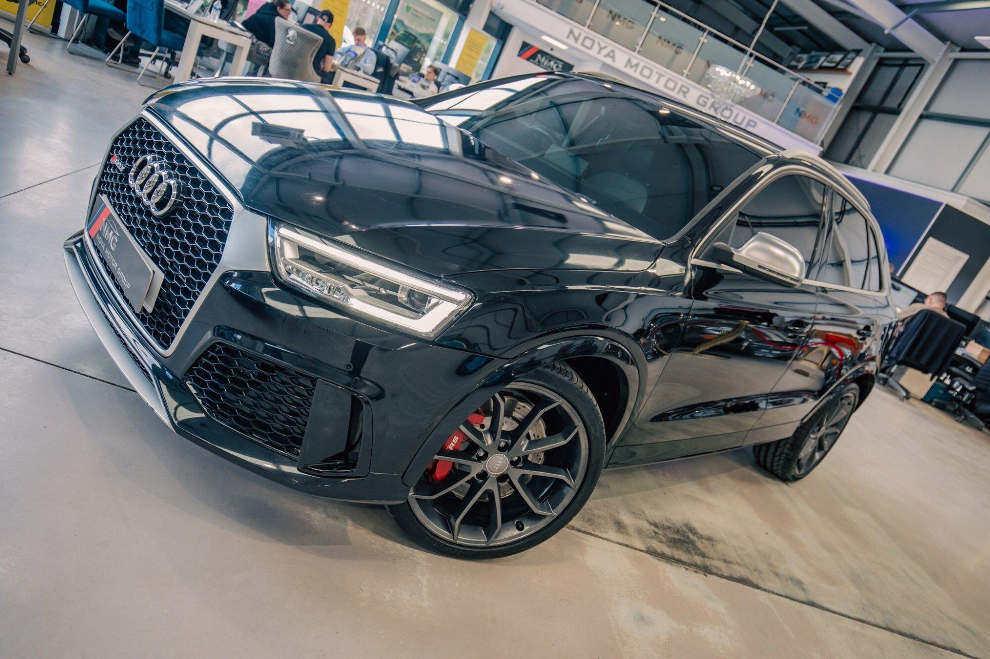 Audi RS Q3 view 5