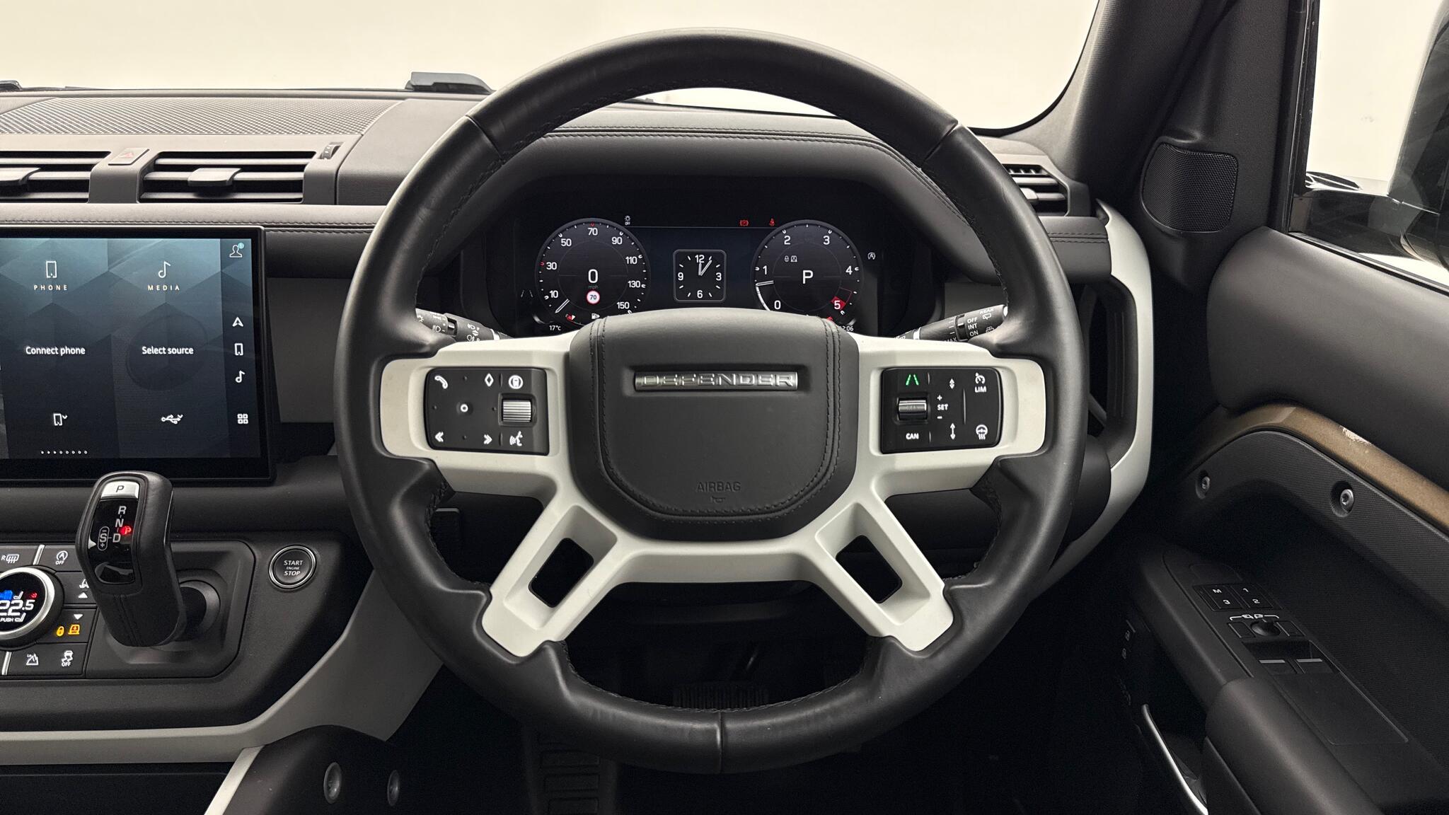 Land Rover Defender view 15