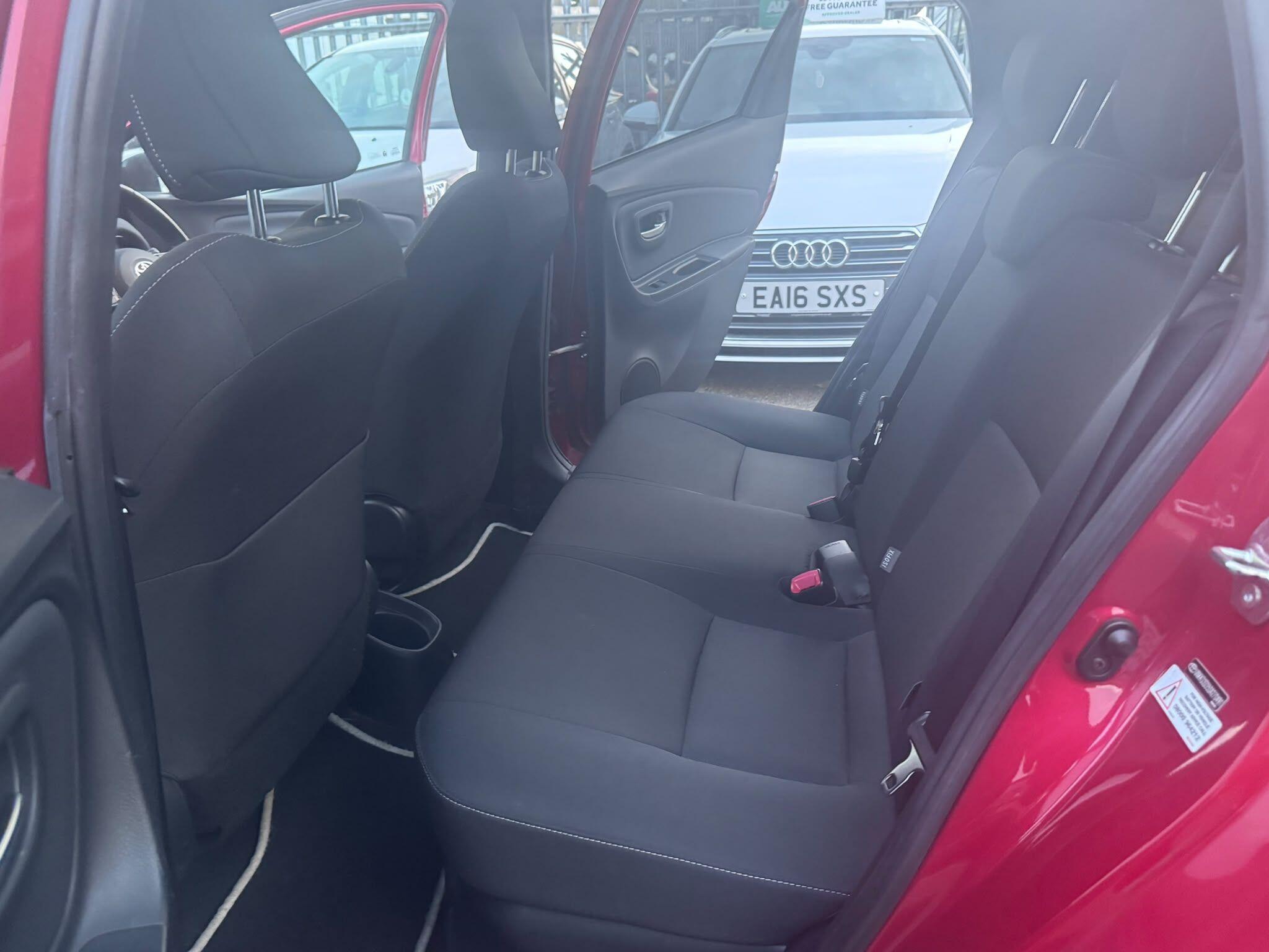 Toyota Yaris view 28