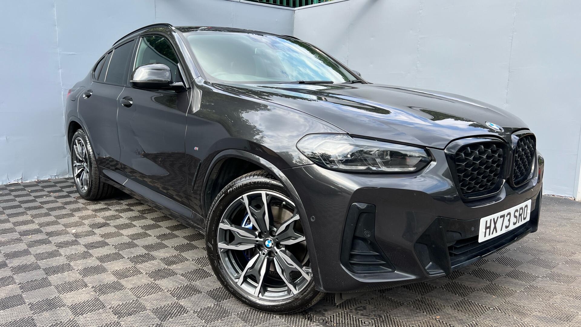 BMW X4 view 24