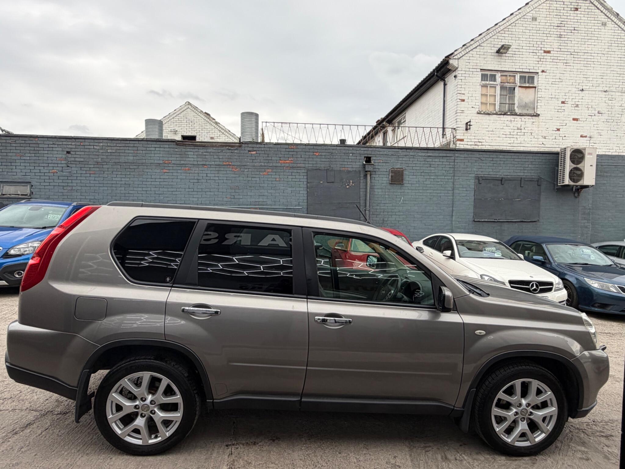 Nissan X-Trail view 8